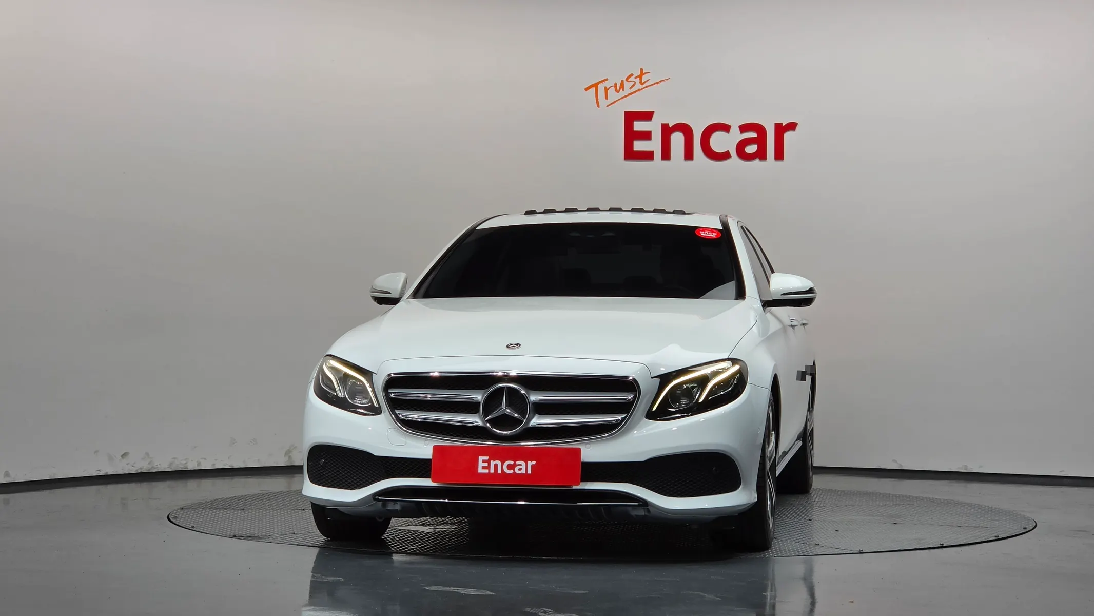 Mercedes-Benz E-Class W213 E300 4MATIC 2018 3/36