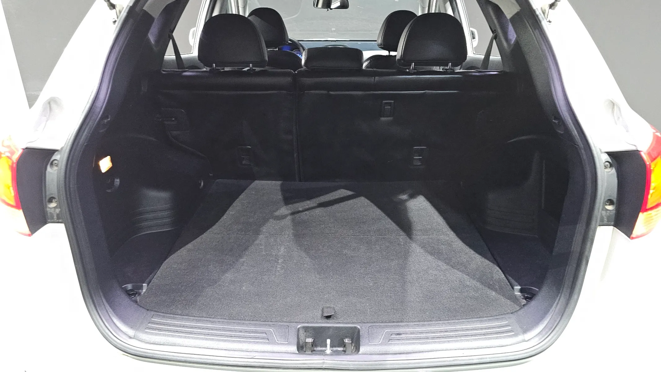 Hyundai ix 2WD X20 2011 30/31