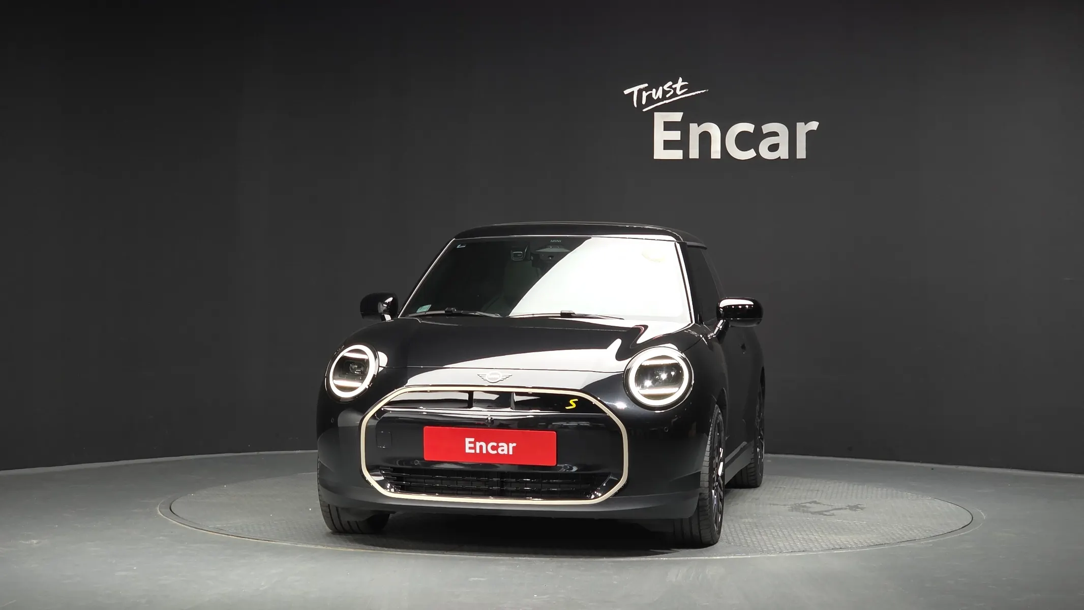 MINI 4 SE 2024 3/35