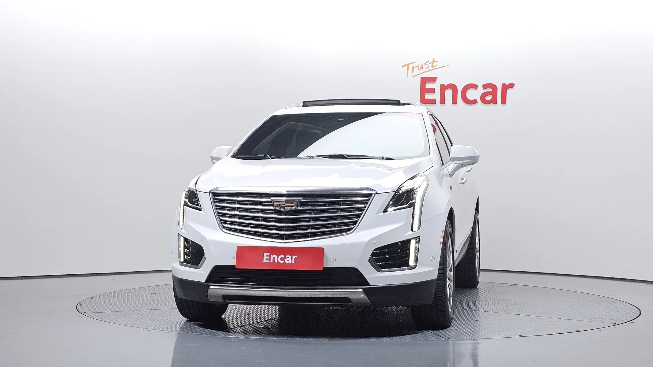 Cadillac XT5 3.6 AWD 2019 2/5