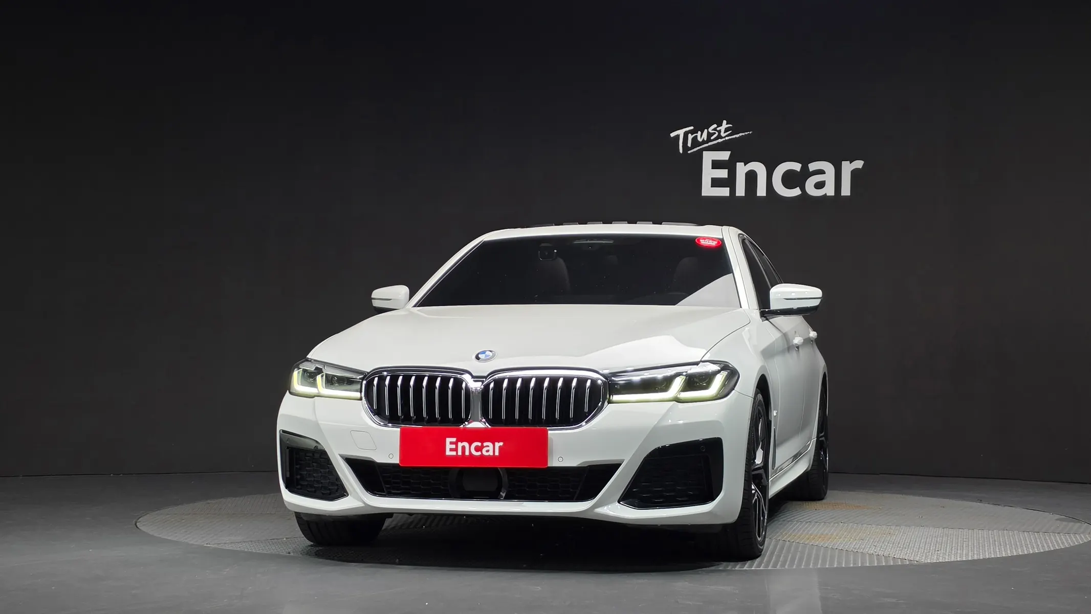 BMW 5 Series (G30) 530i xDrive M 2022 3/35