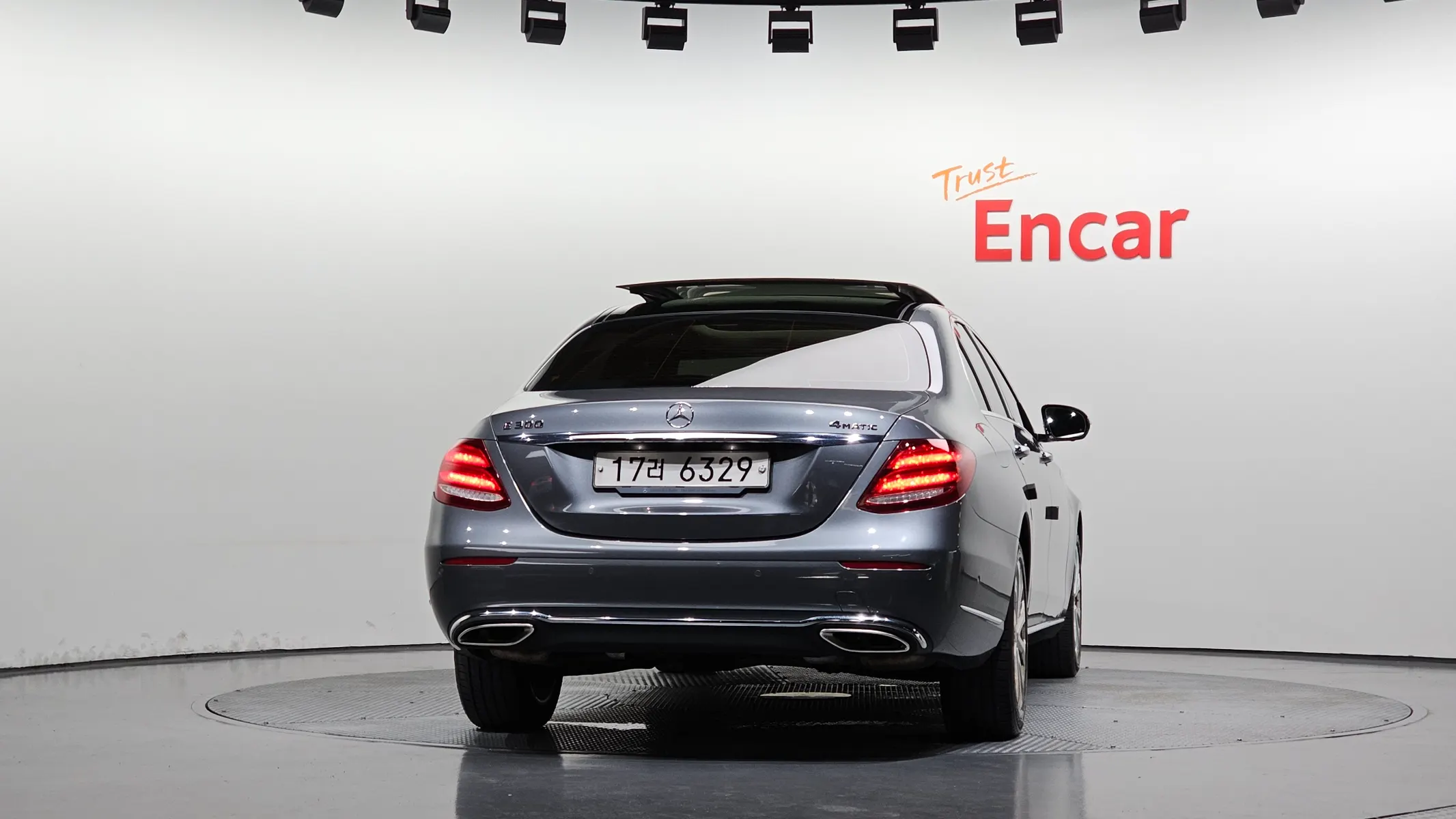 Mercedes-Benz E-Class W213 E300 4MATIC 2019 3/35
