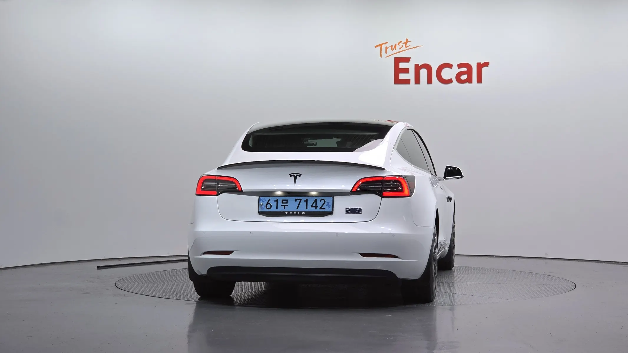 Tesla 3 AWD 2020 3/5