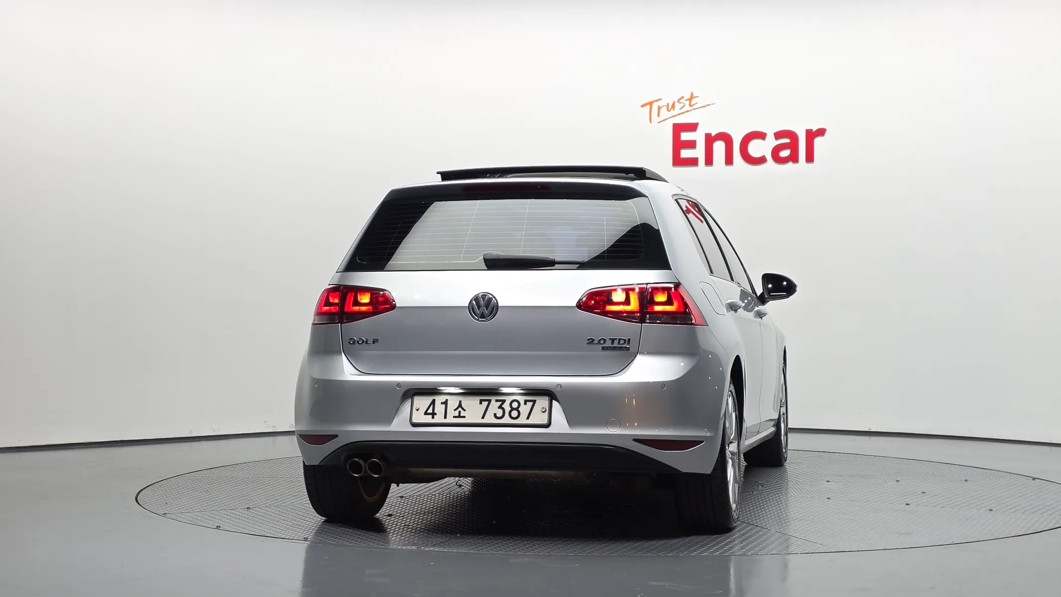 Volkswagen 7 2.0 TDI 2013 3/33