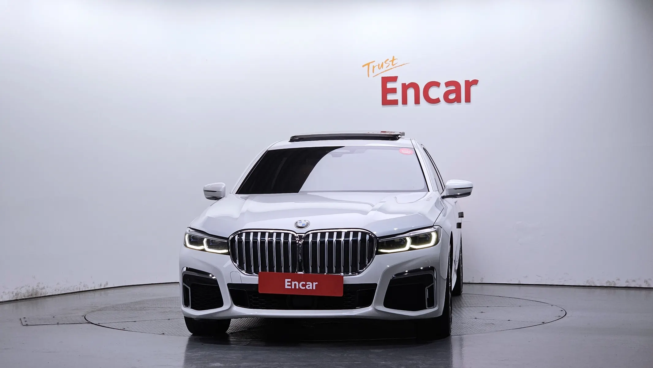 BMW 7 Series (G11) 740Li xDrive M 2021 3/32