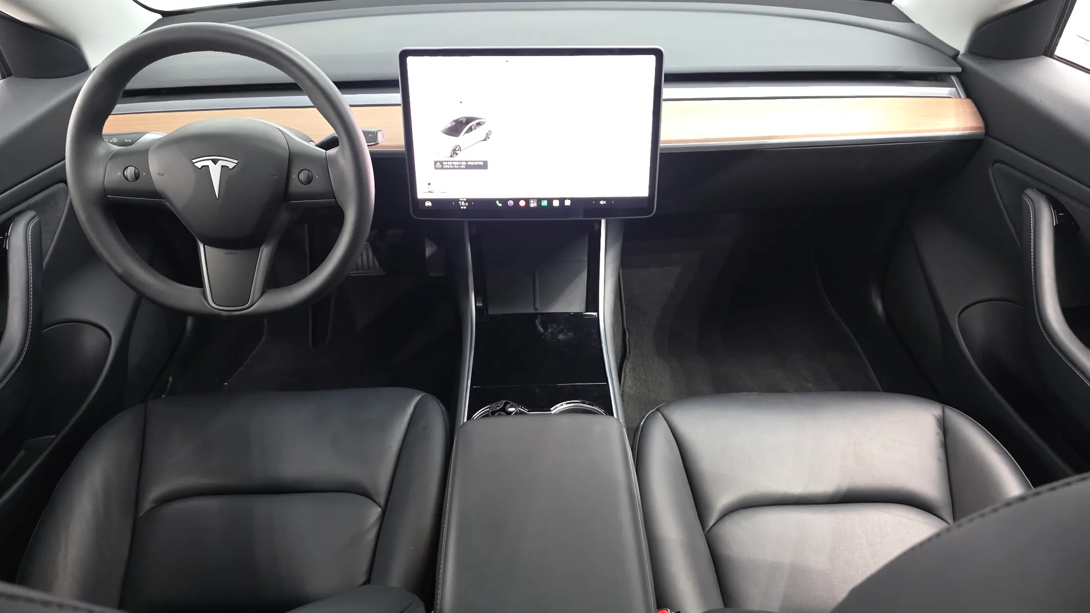 Tesla 3 AWD 2020 4/5