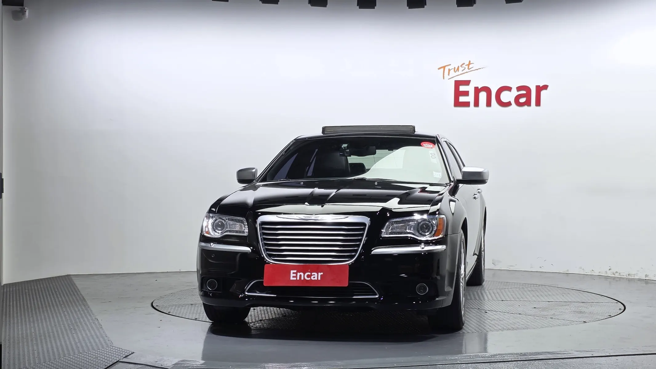 크라이슬러 300C 3.6 AWD 2013 2/5