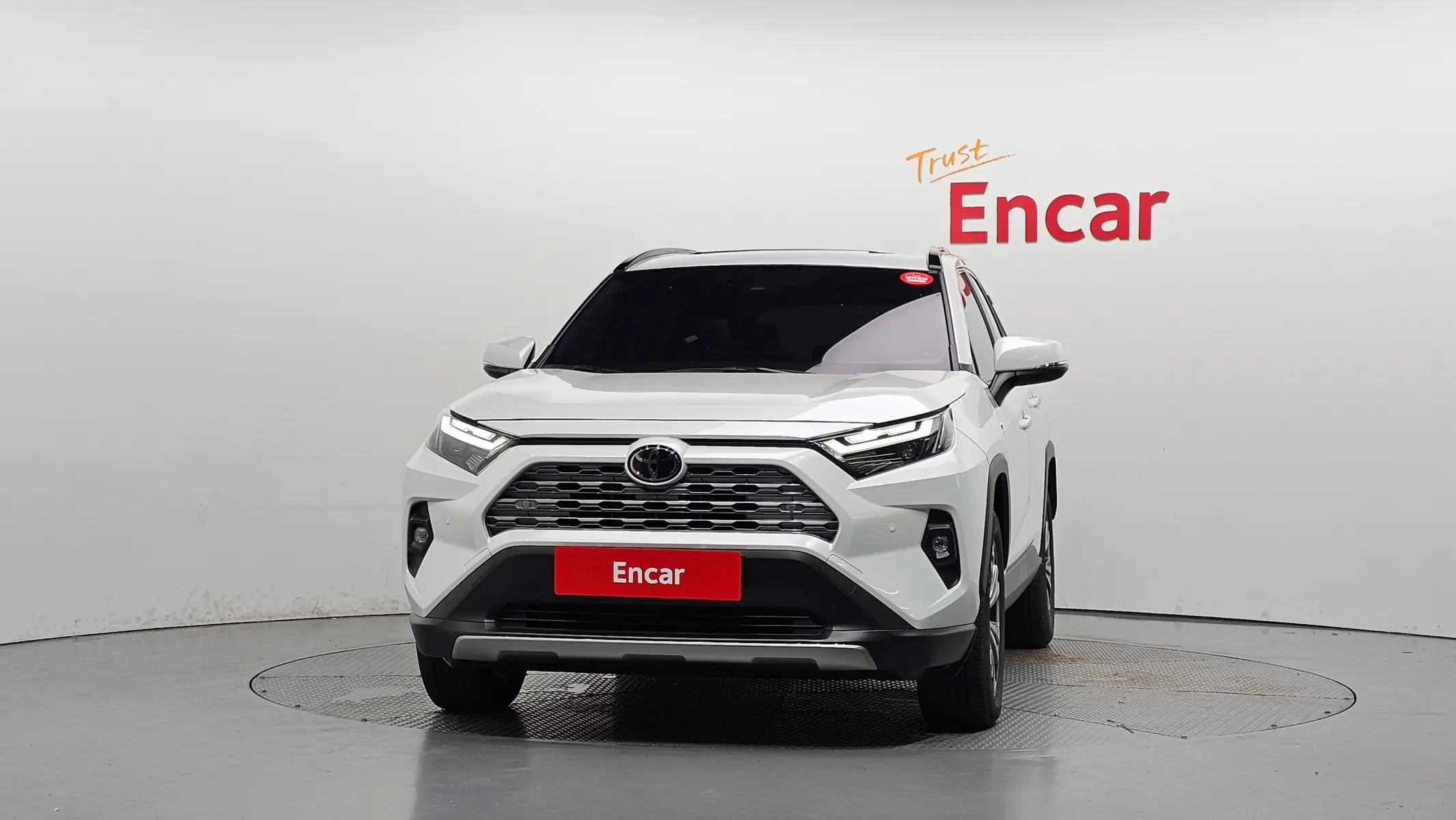 Toyota RAV4 5 2.5 4WD LTD 2025 3/36