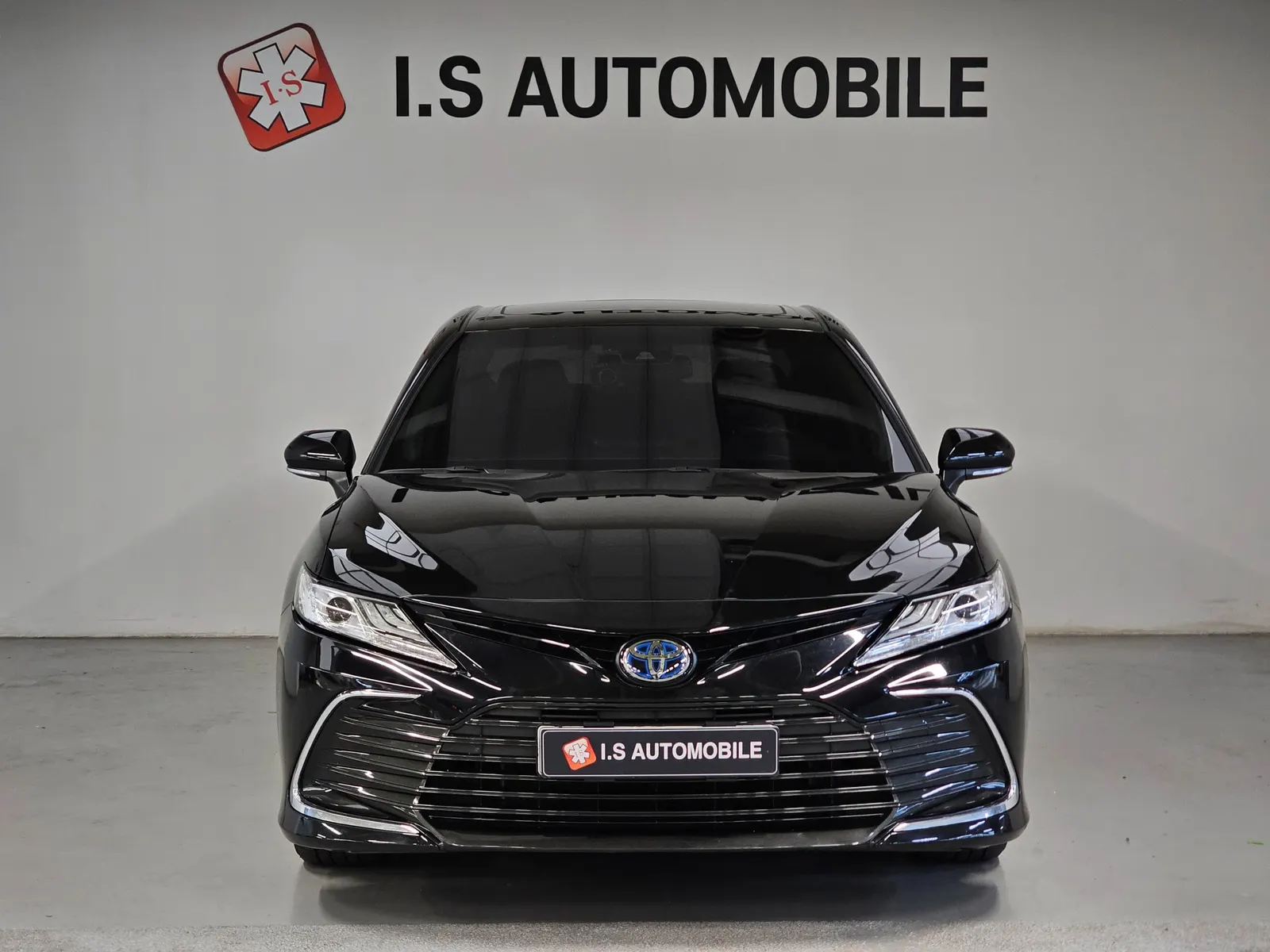 Toyota (XV70) 2.5 XLE 2023 2/21