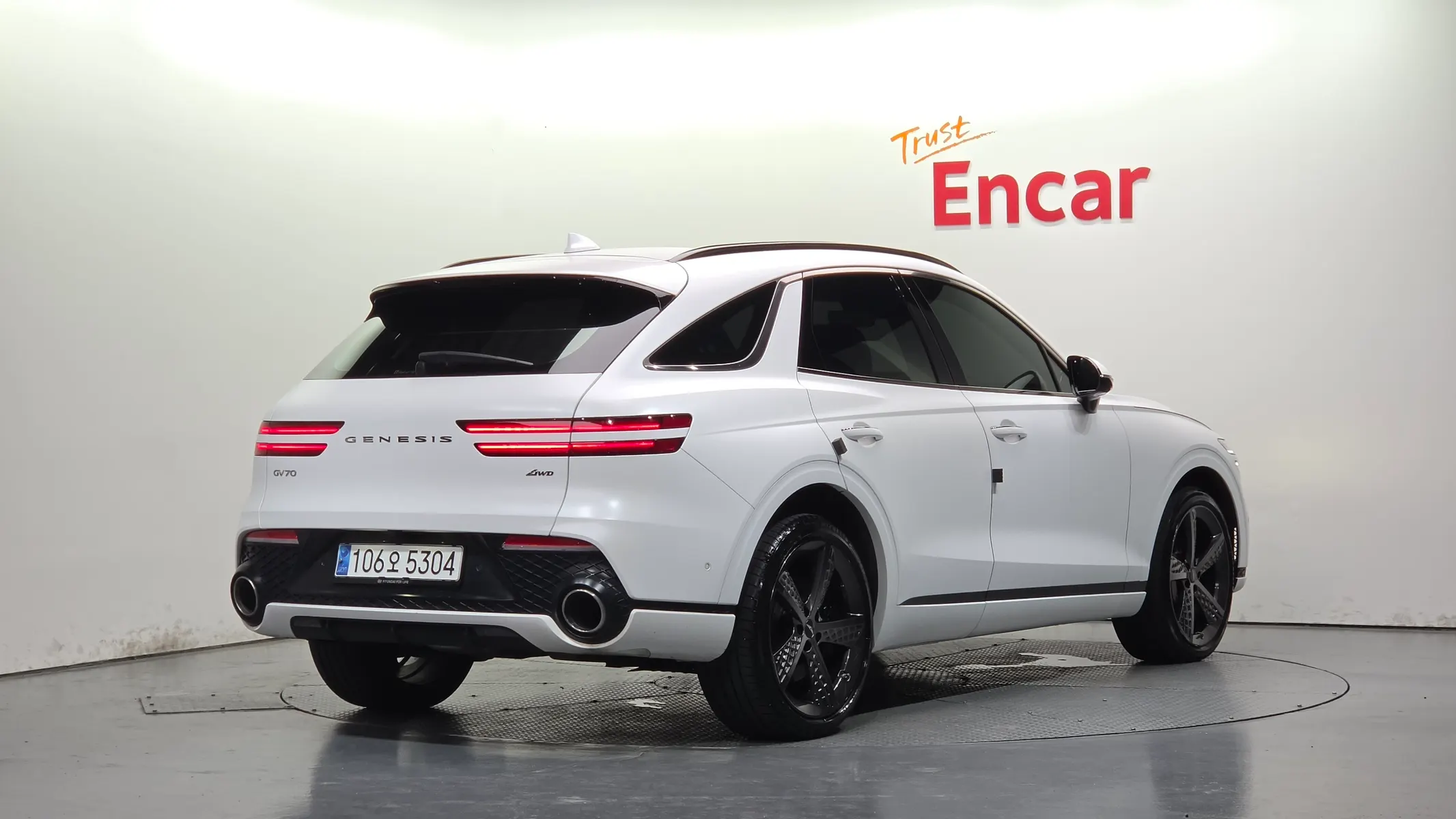 Genesis GV70 2.5T AWD 2023 2/36