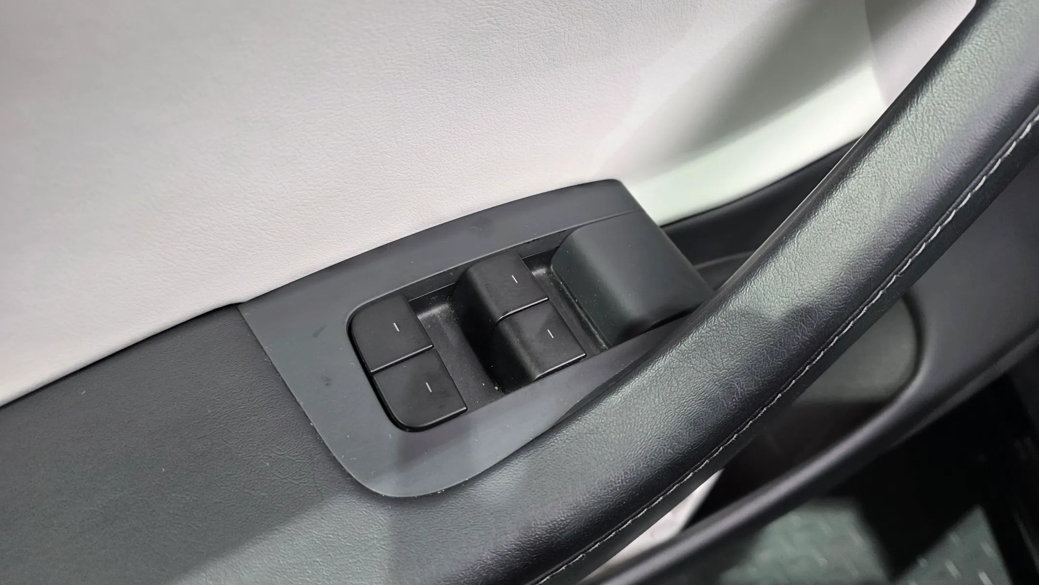 Tesla 3 AWD 2021 29/30