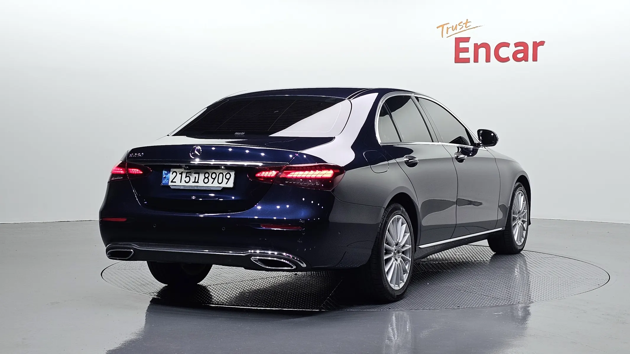 Mercedes-Benz E-Class W213 E250 2021 2/34