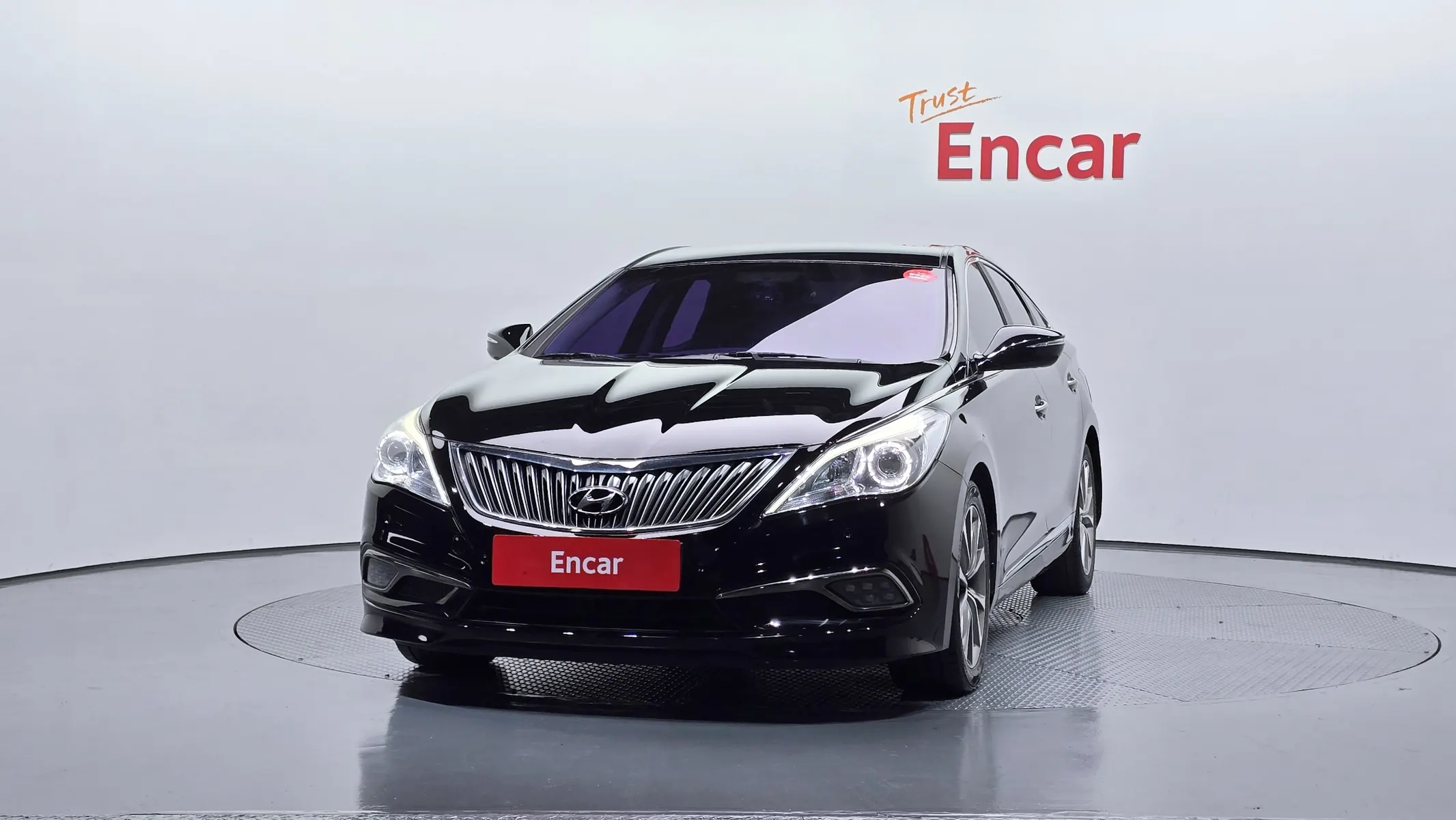 Hyundai Grandeur HG HG220 2014 2/5