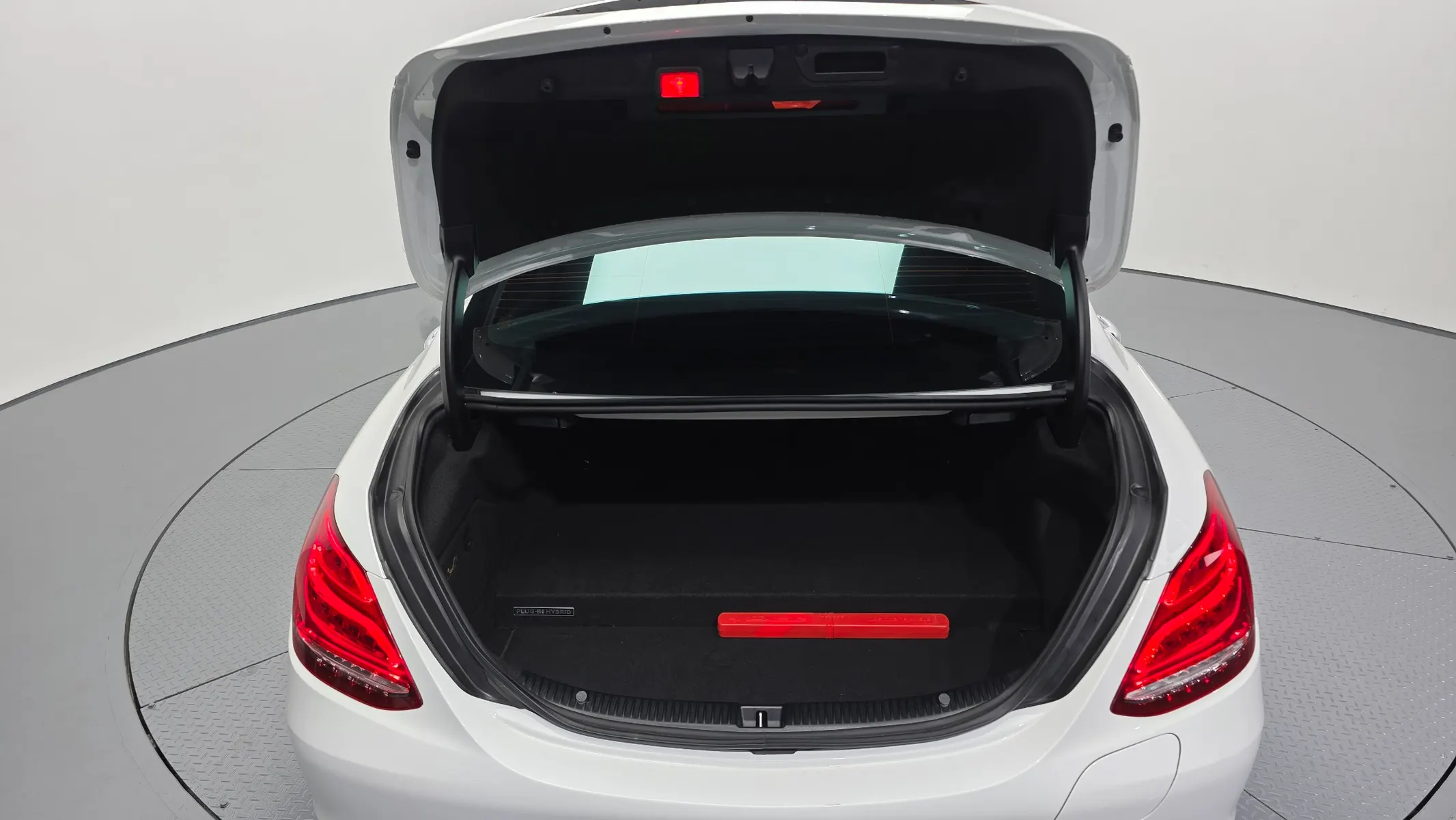 Mercedes-Benz C-Class W205 C350e 2018 20/21