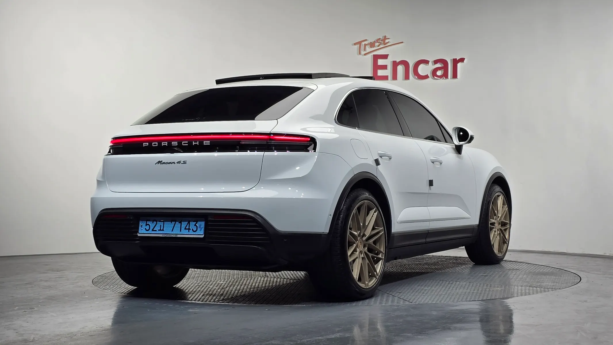 Porsche EV 4S 2025 2/21