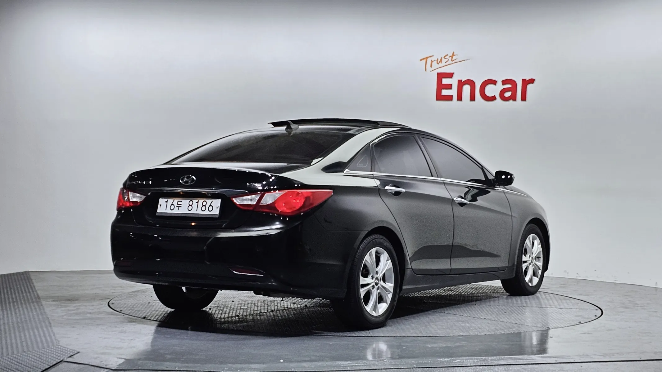 Hyundai YF Y20 2010 2/21