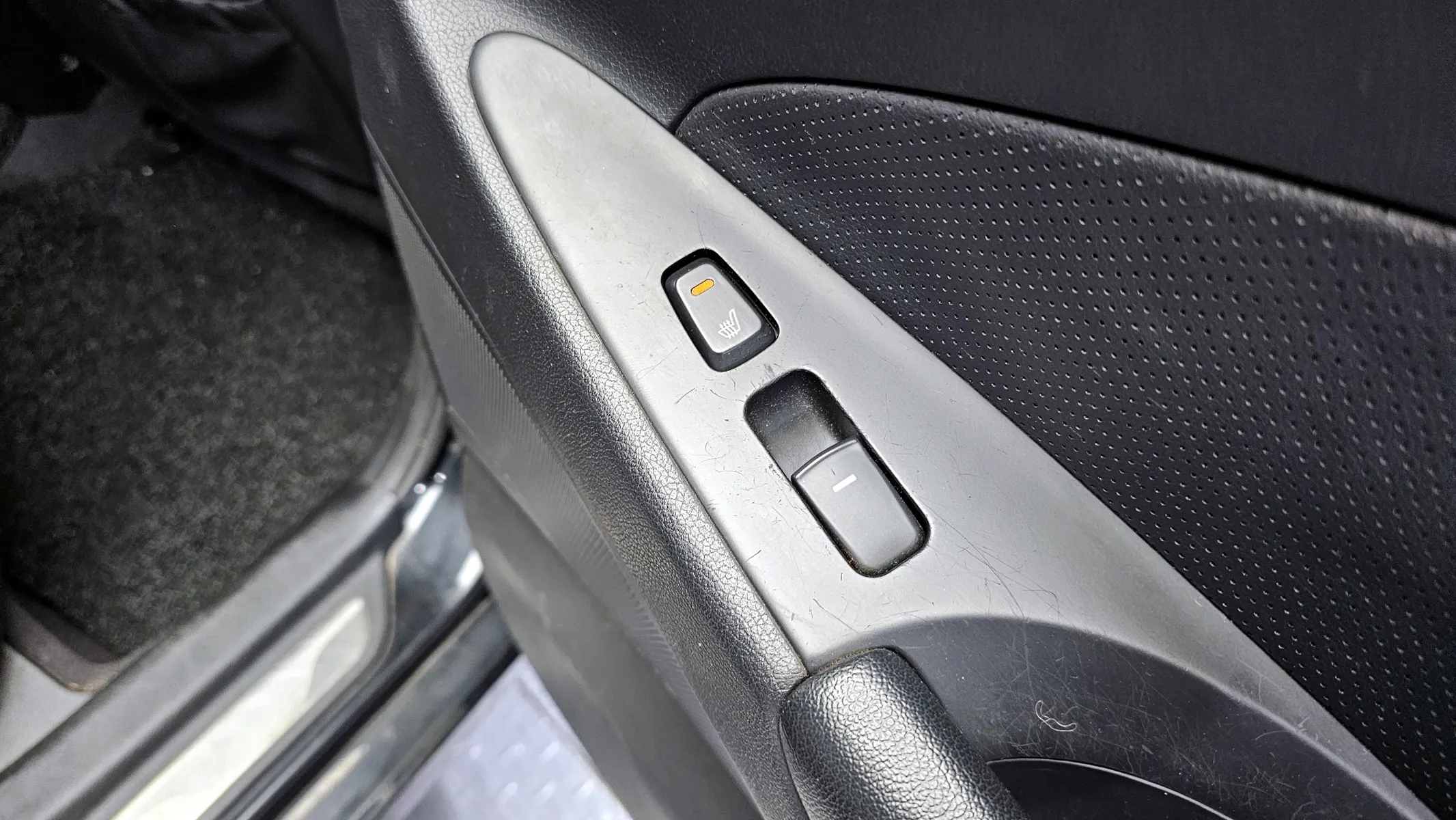 Hyundai YF Y20 2010 20/21