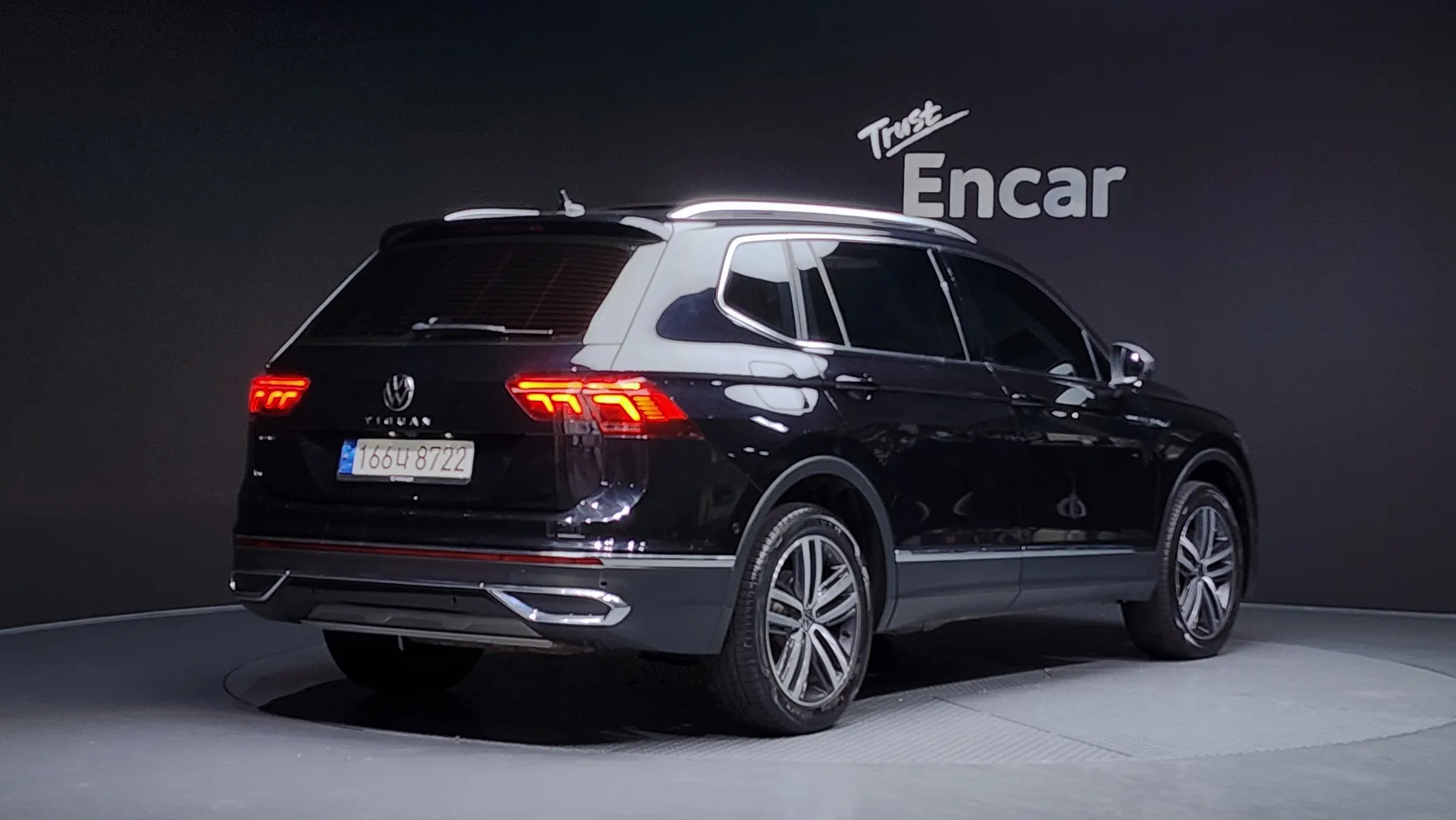 Volkswagen 티구안 올스페이스 2.0 TSI 2022 2/21