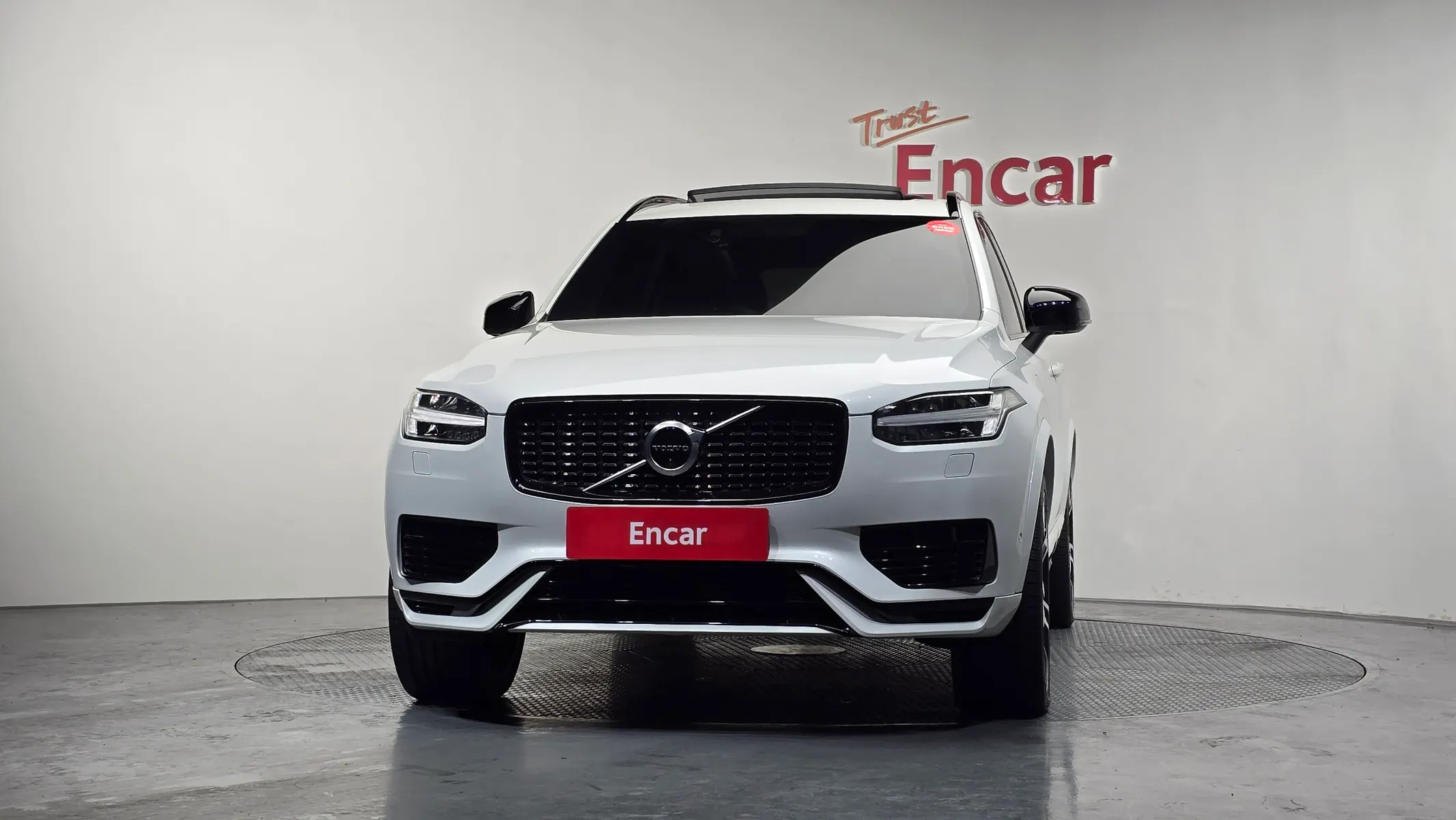 Volvo XC90 2 T8 R- 2020 2/5