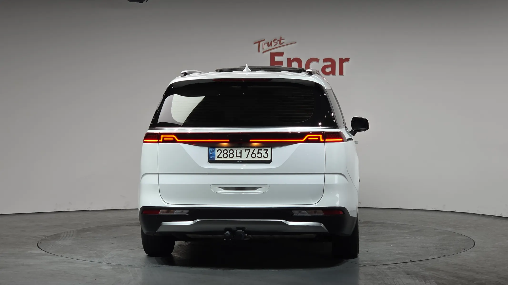 Kia Carnival 9 2021 3/5
