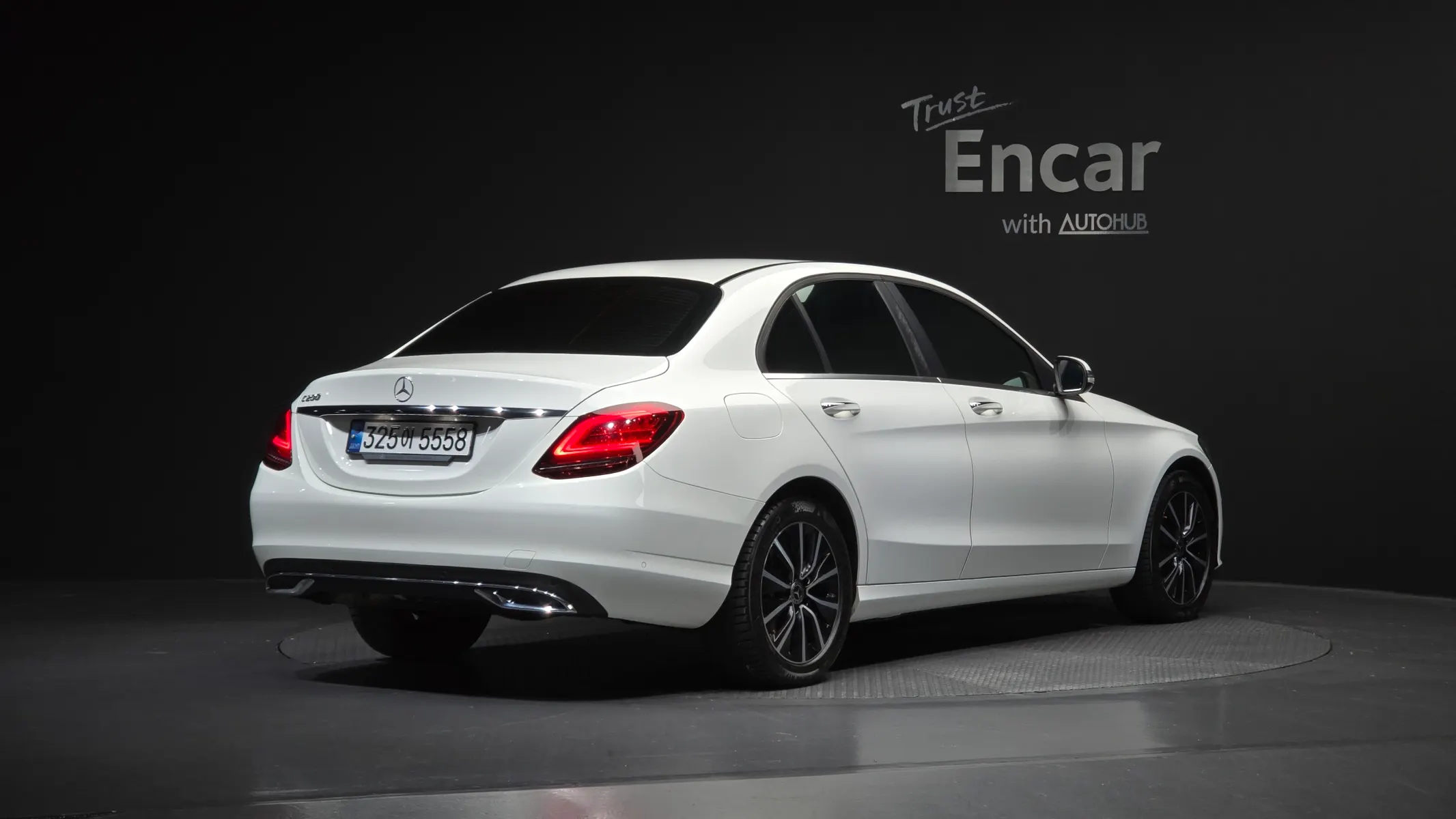 Mercedes-Benz C-Class W205 C200 2020 2/21