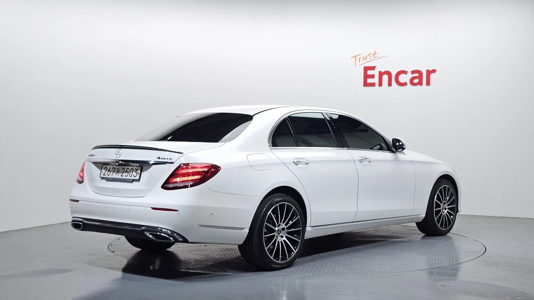 Mercedes-Benz E-Class W213 E220d 4MATIC 2020 2/31