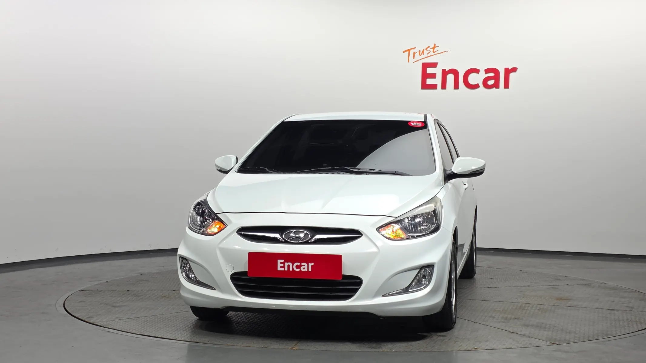 Hyundai () 1.6 GDI 2012 2/5