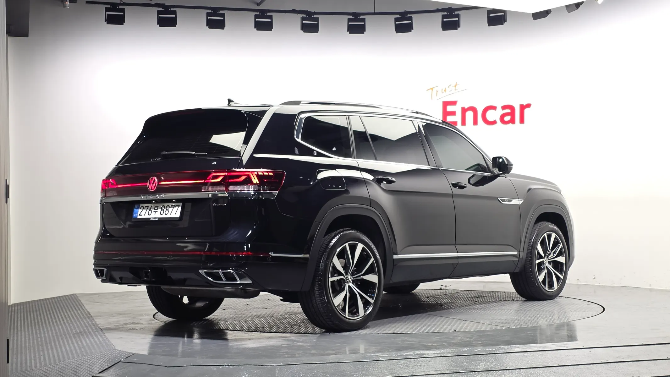 Volkswagen 아틀라스 2.0 TSI R-LINE 6 2025 2/39