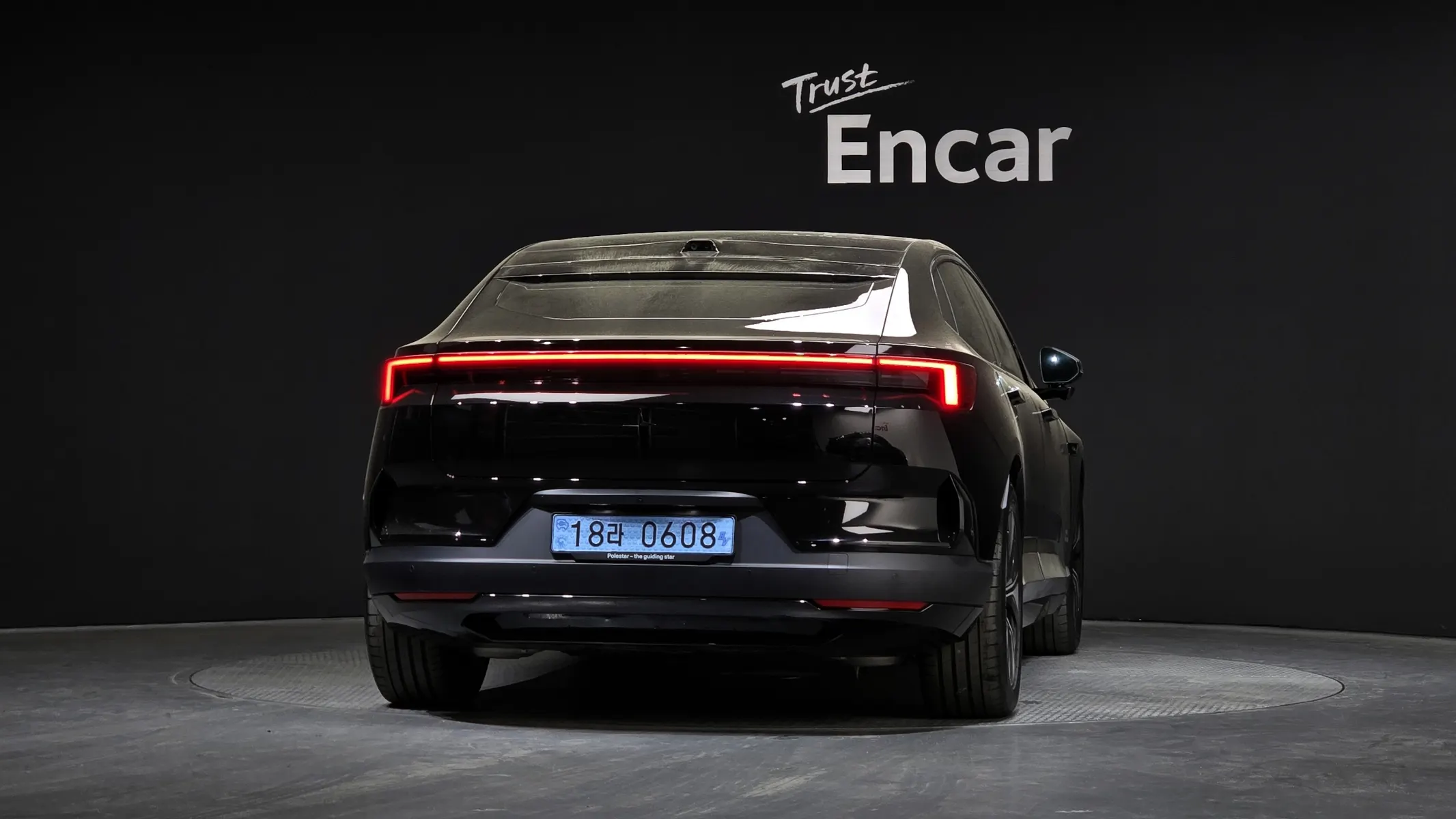 Polestar 4 2025 3/5