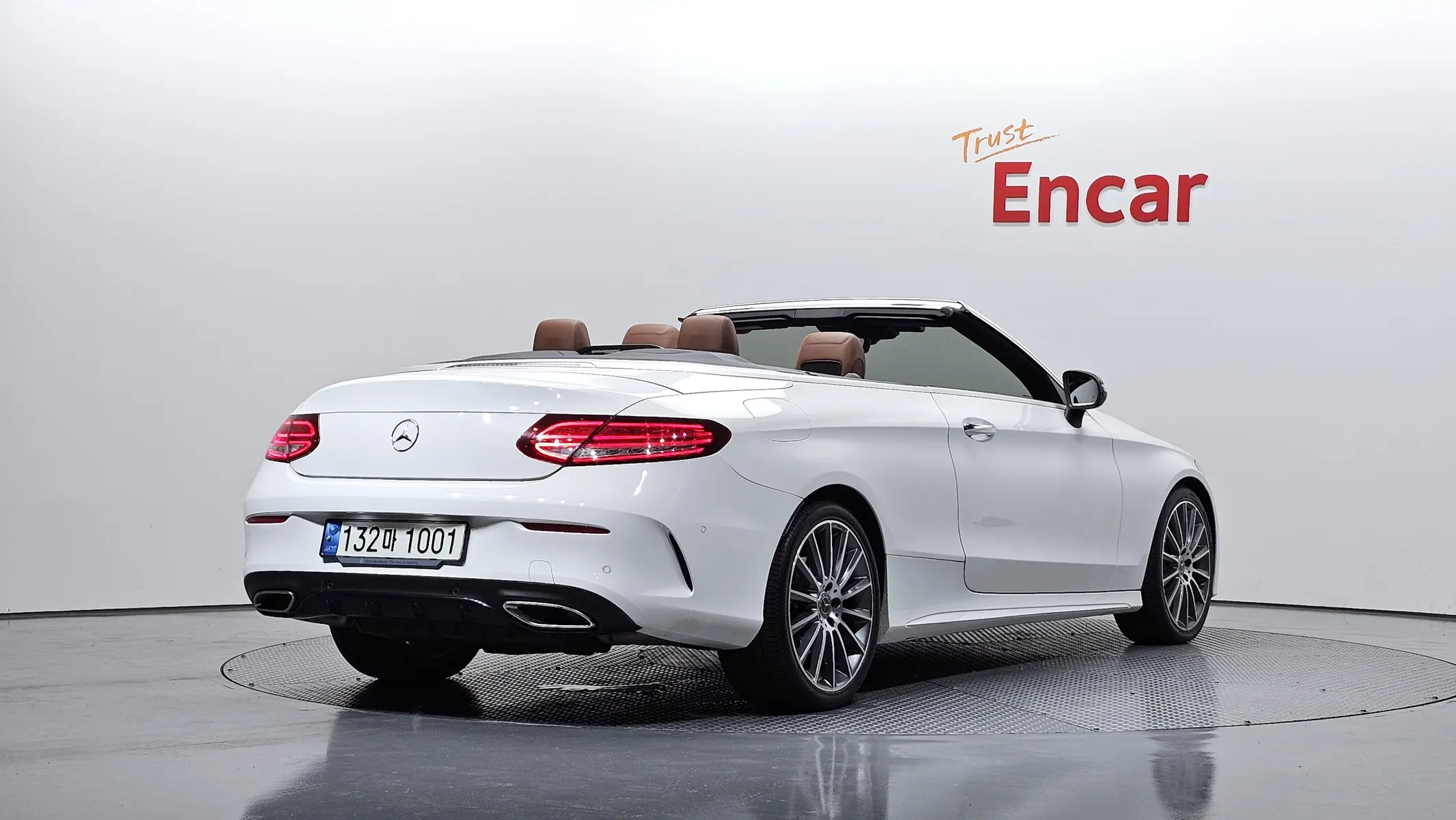 Mercedes-Benz C-Class W205 C200 2017 2/34