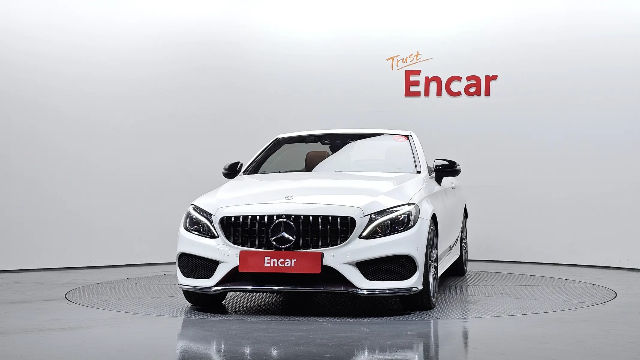 Mercedes-Benz C-Class W205 C200 2017 3/34
