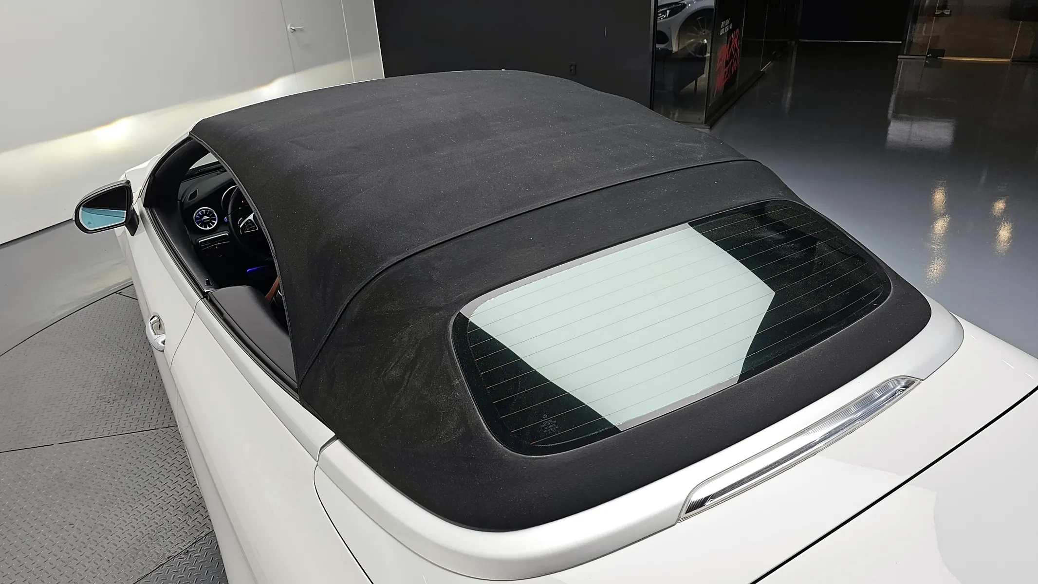 Mercedes-Benz C-Class W205 C200 2017 33/34