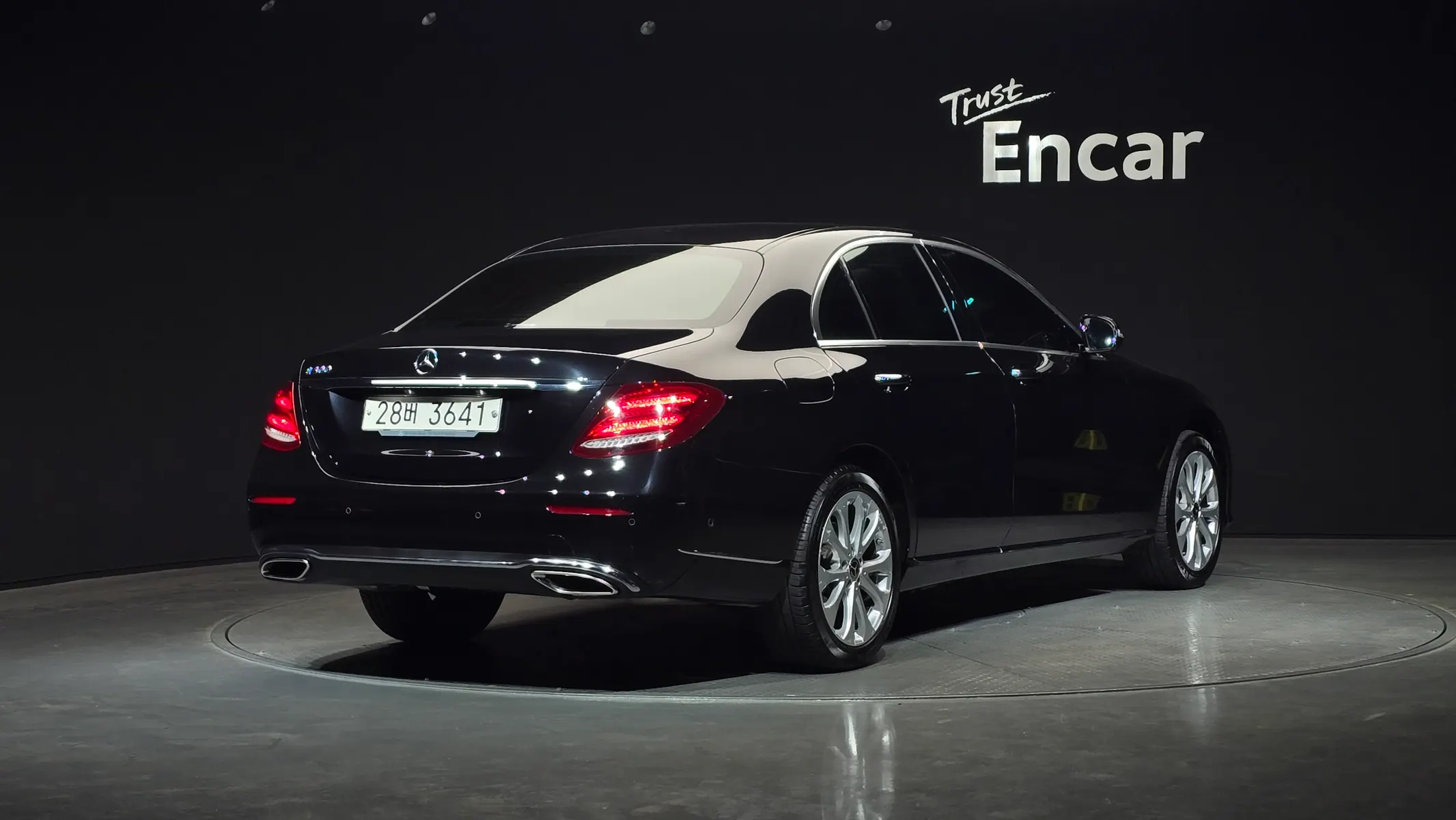 Mercedes-Benz E-Class W213 E300 2018 2/21