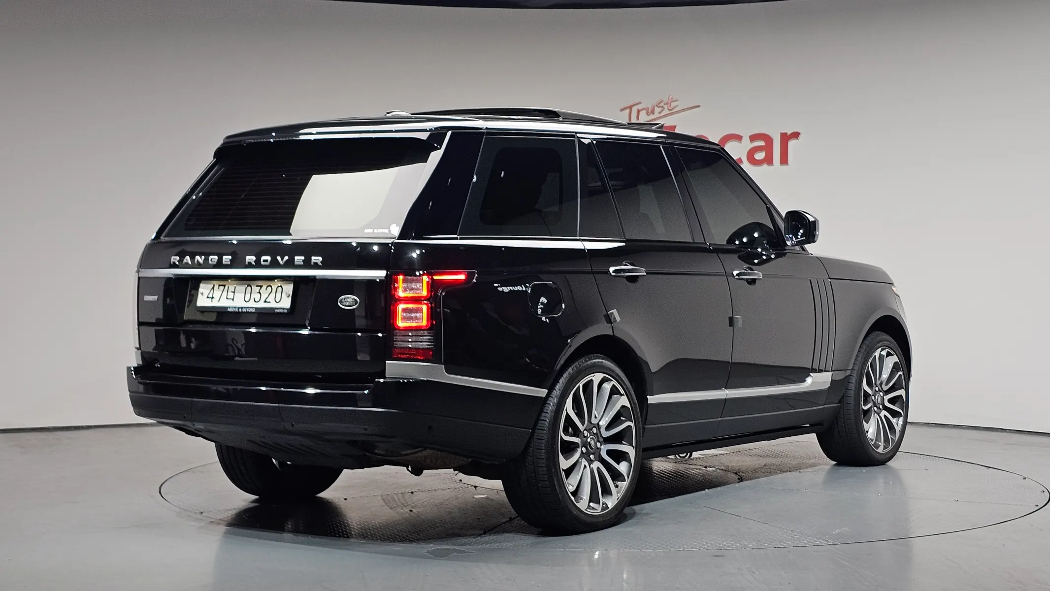 Land Rover 4 4.4 SDV8 AB 2016 2/45