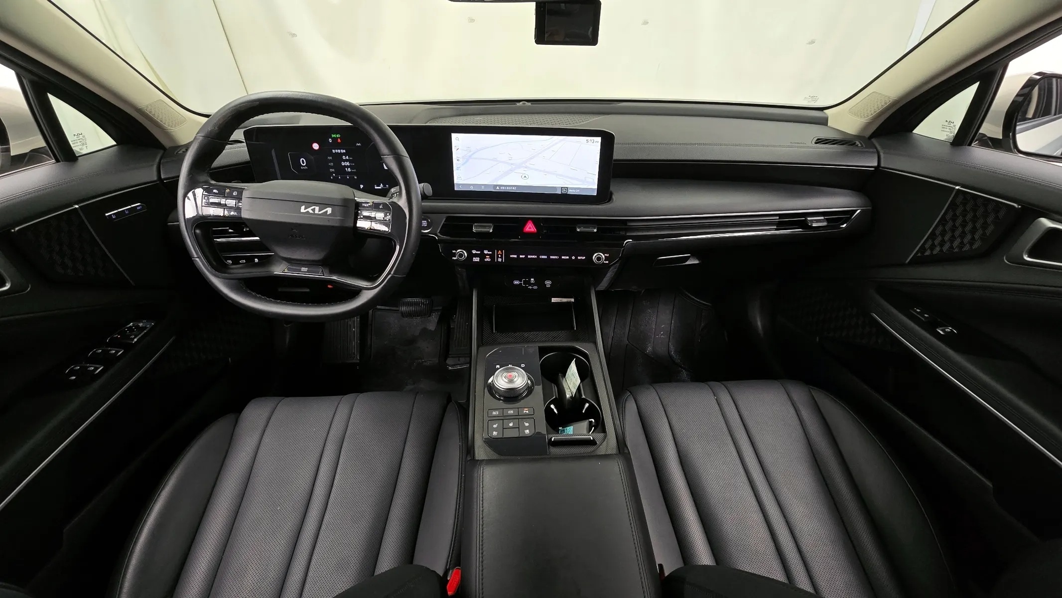 Kia K8 3.5 LPG 2WD 2024 4/5