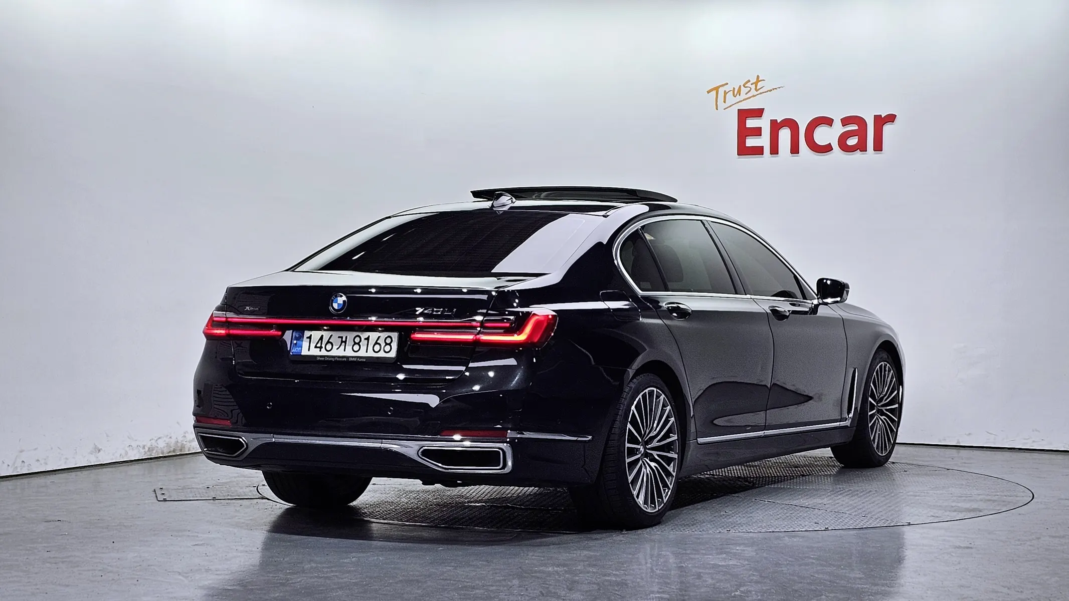 BMW 7 Series (G11) 740Li xDrive 2021 2/33