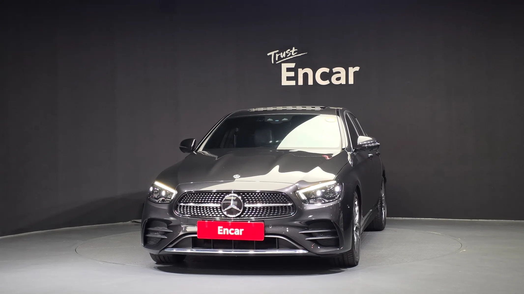 Mercedes-Benz E-Class W213 E220d 4MATIC AMG Line 2020 3/35