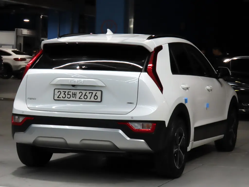 Kia 디 니로 2022 3/5
