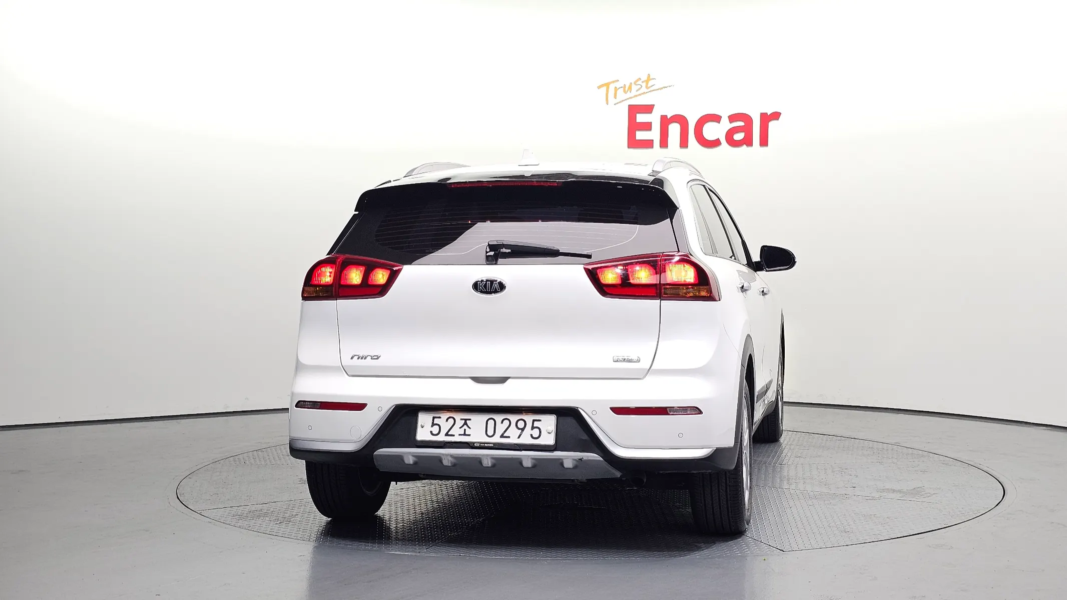 Kia Niro 2016 3/5