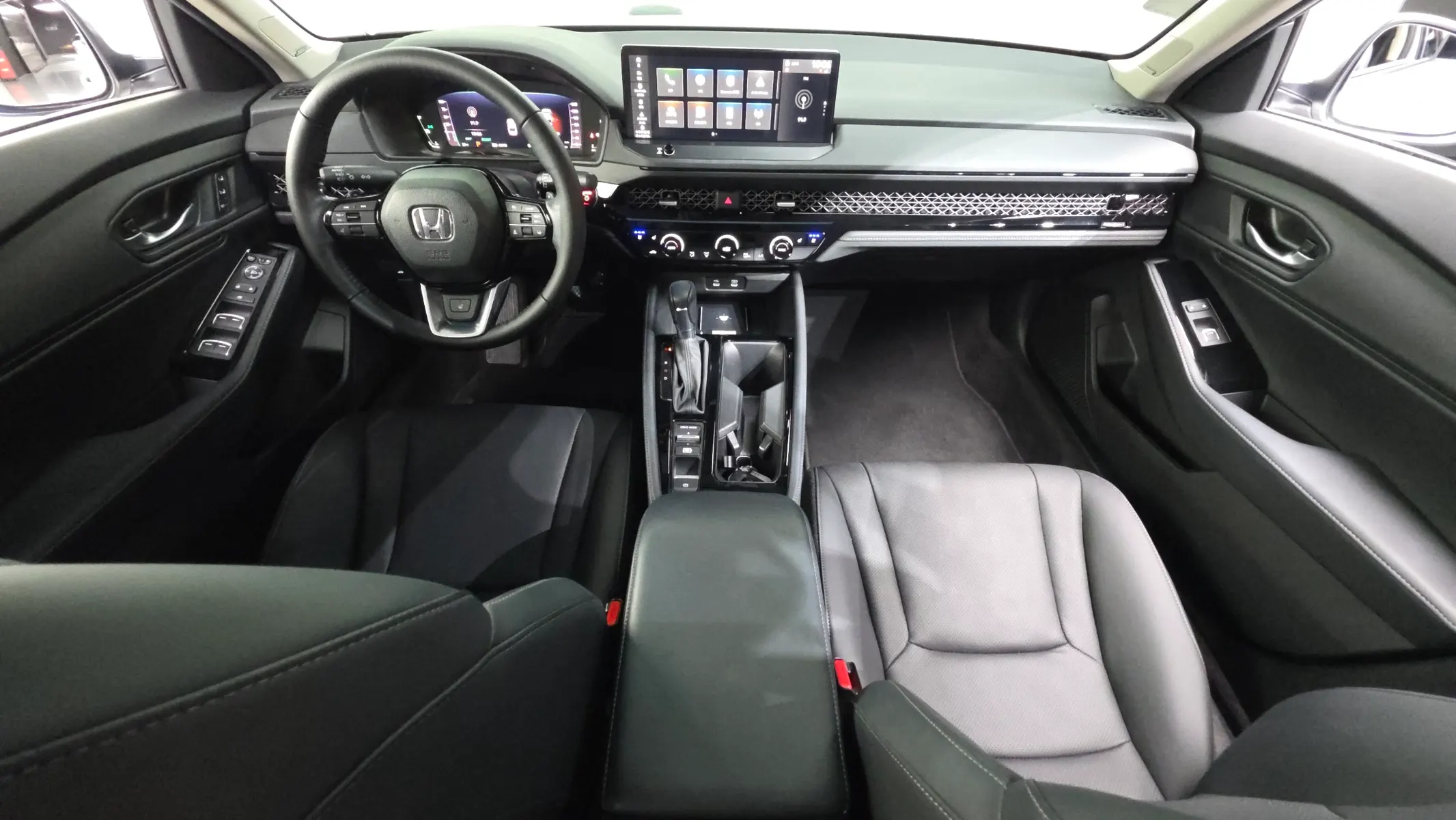 Honda 11 2.0 2024 4/5