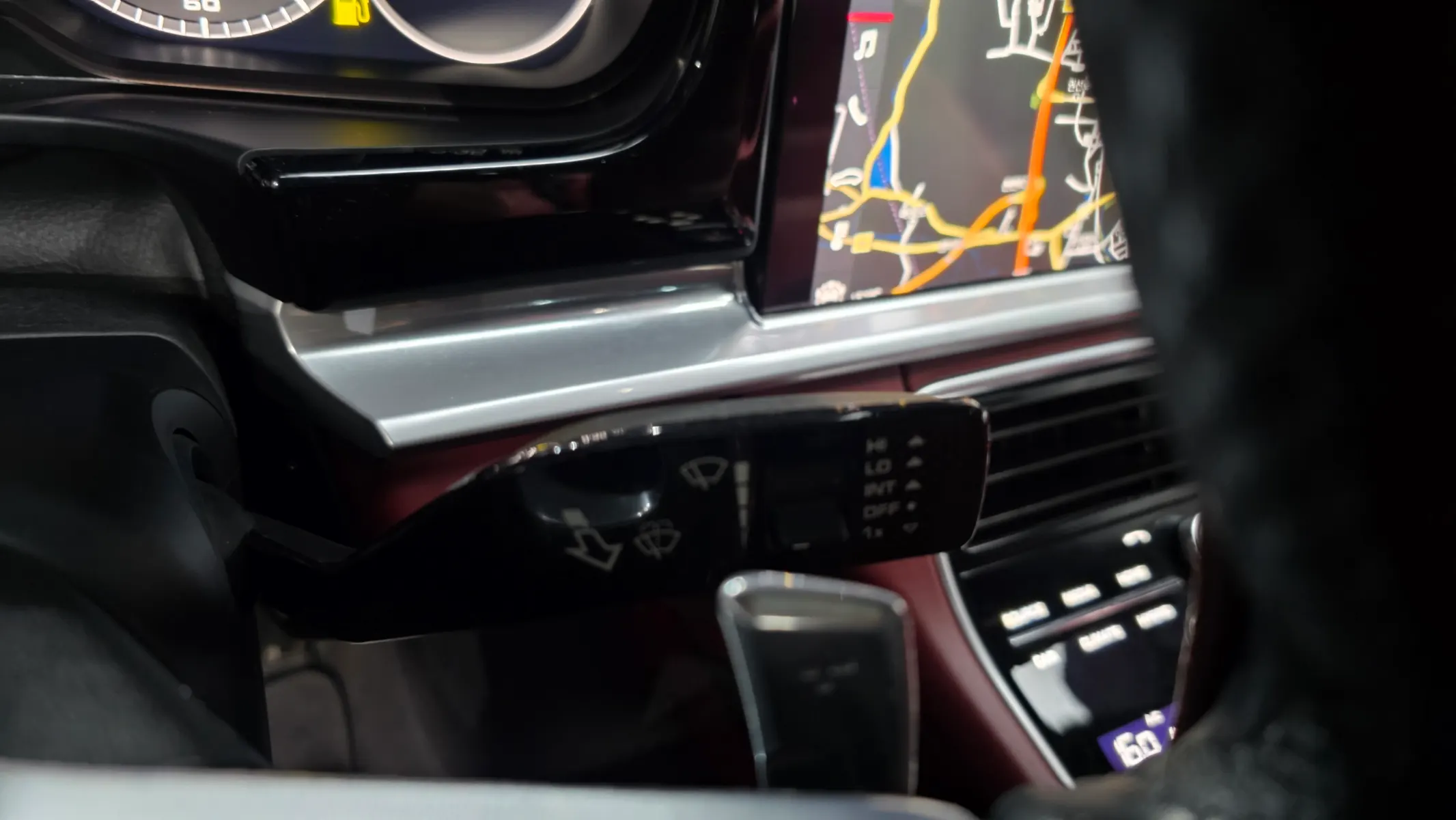Porsche (971) 2.9 AWD E- 2019 38/39