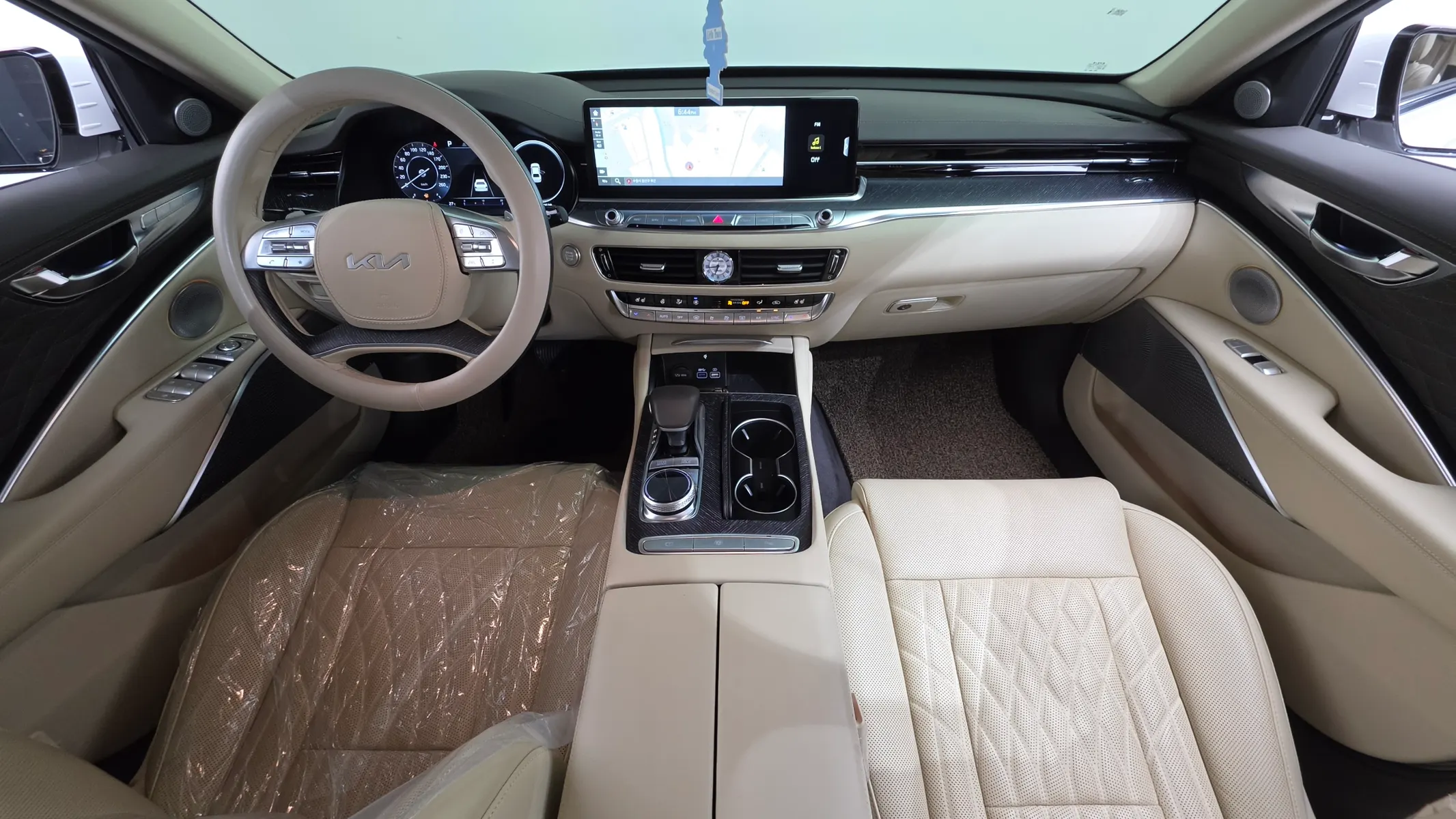 Kia K9 2 3.8 GDI AWD 2021 4/5