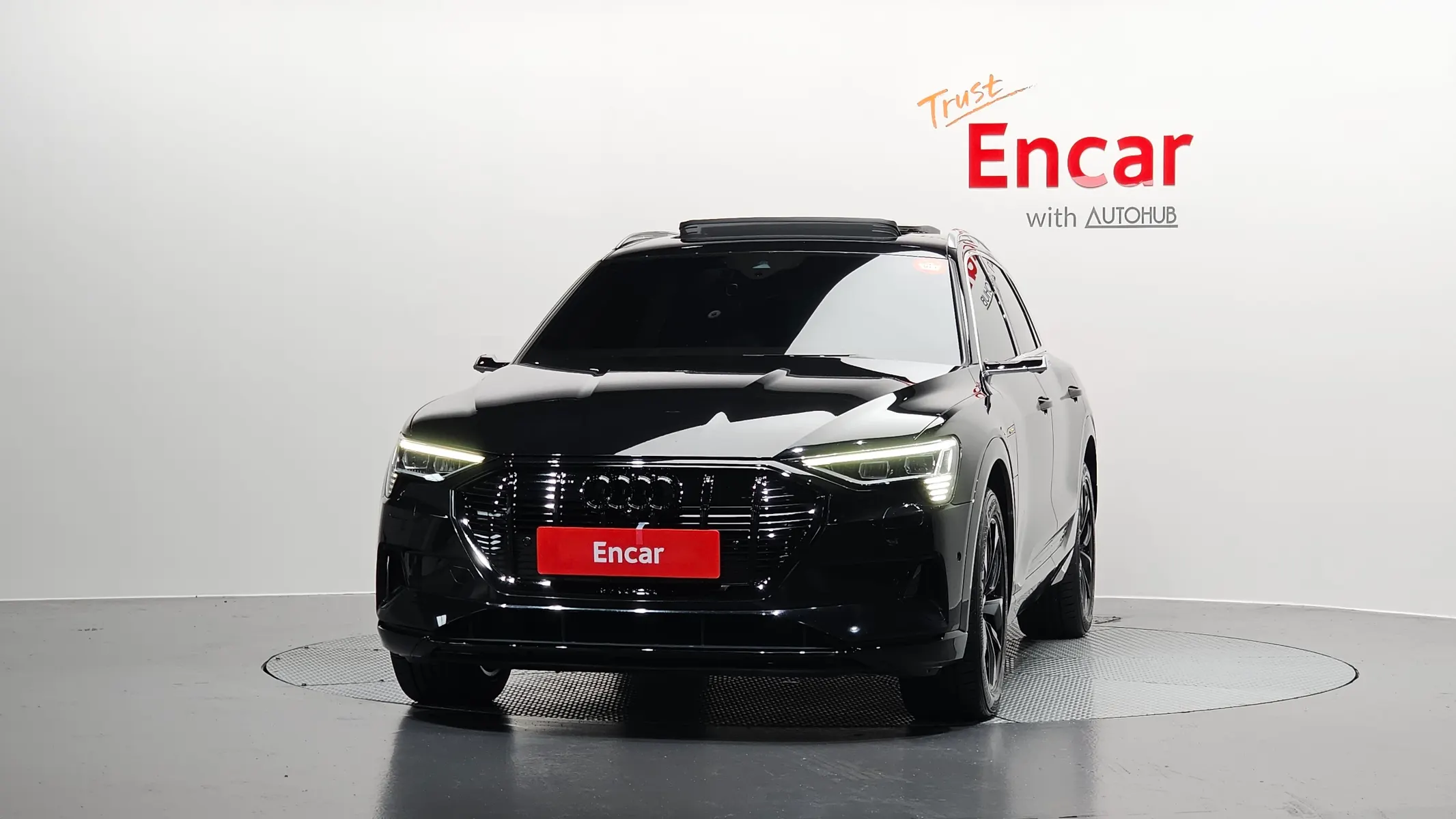 Audi e- 55 2020 3/34