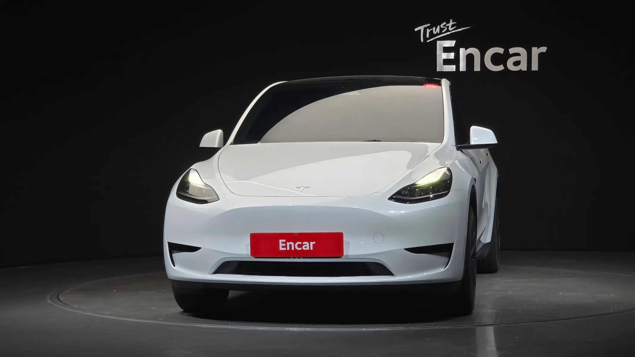 Tesla Y RWD 2024 2/5