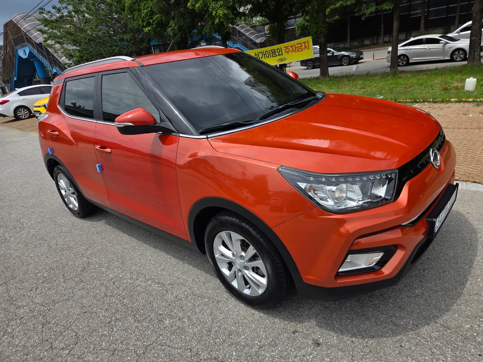 KG Mobility 티볼리 아머 VX 2WD 2018 2/5