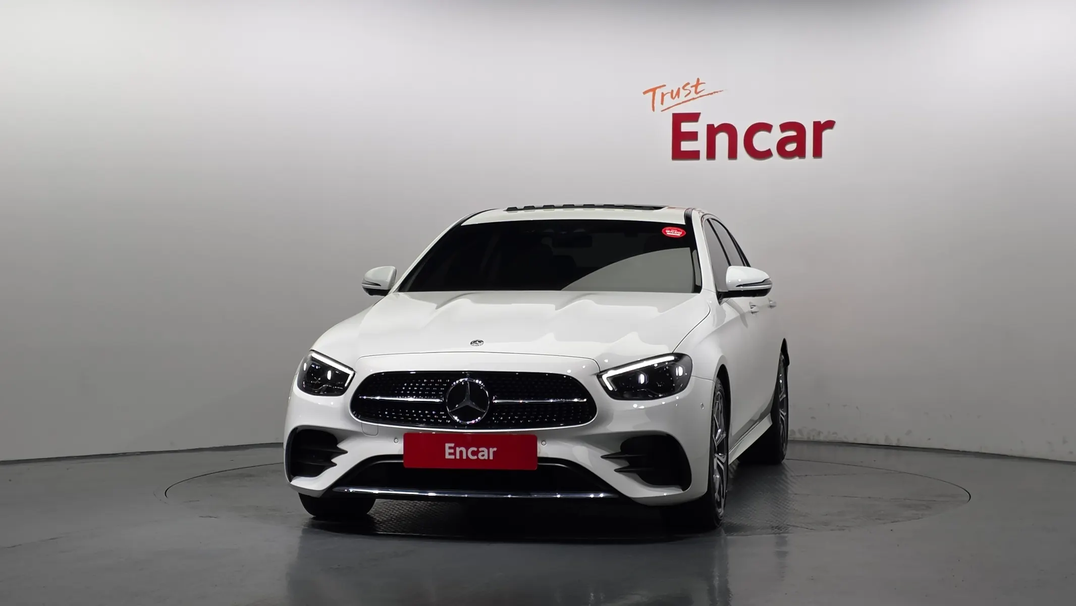 Mercedes-Benz E-Class W213 E220d 4MATIC AMG Line 2020 3/33