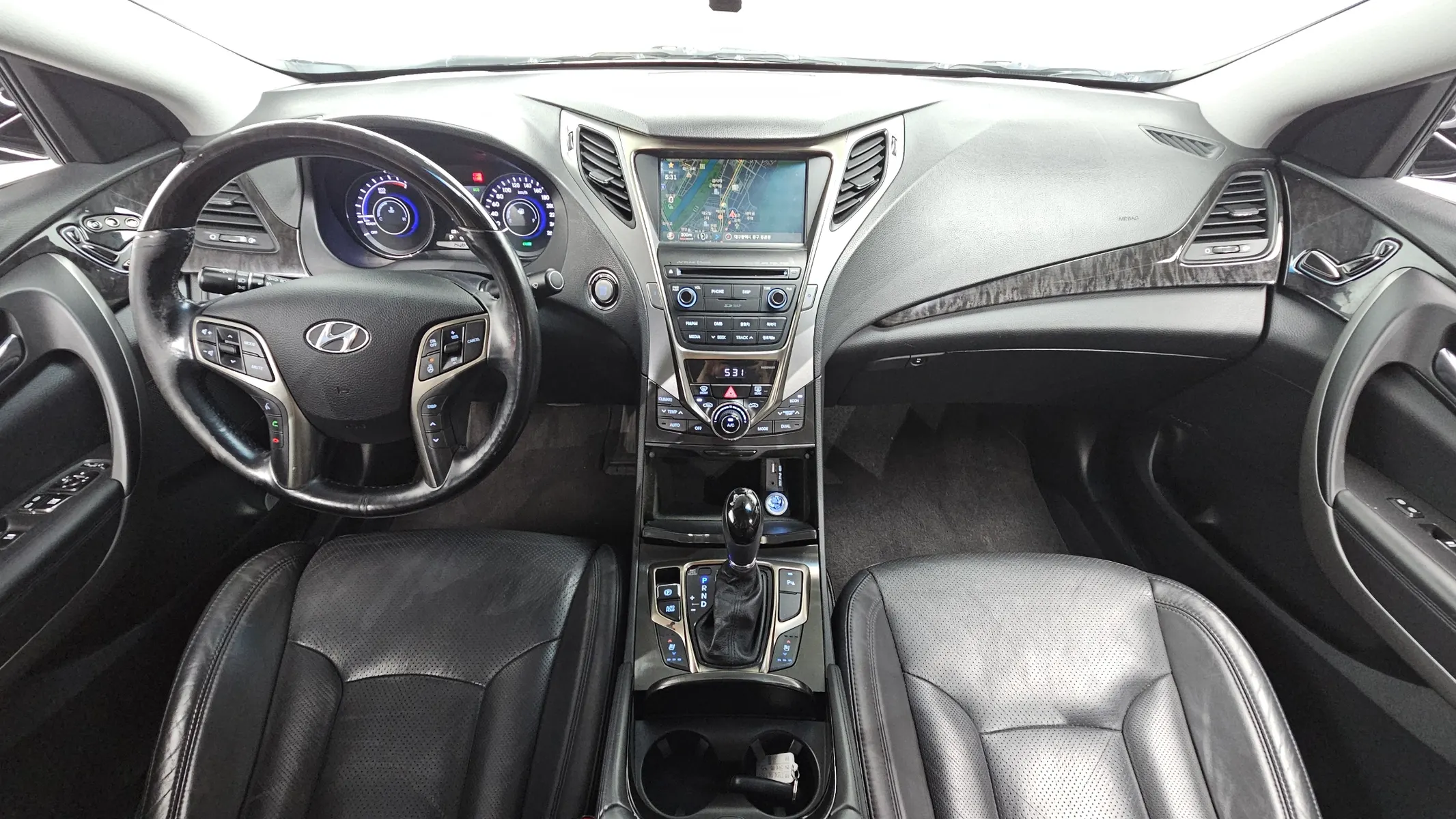 Hyundai HG 2014 4/5