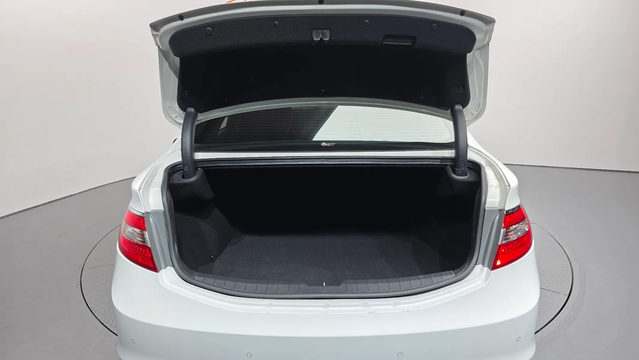 Hyundai Grandeur HG HG240 2015 20/21