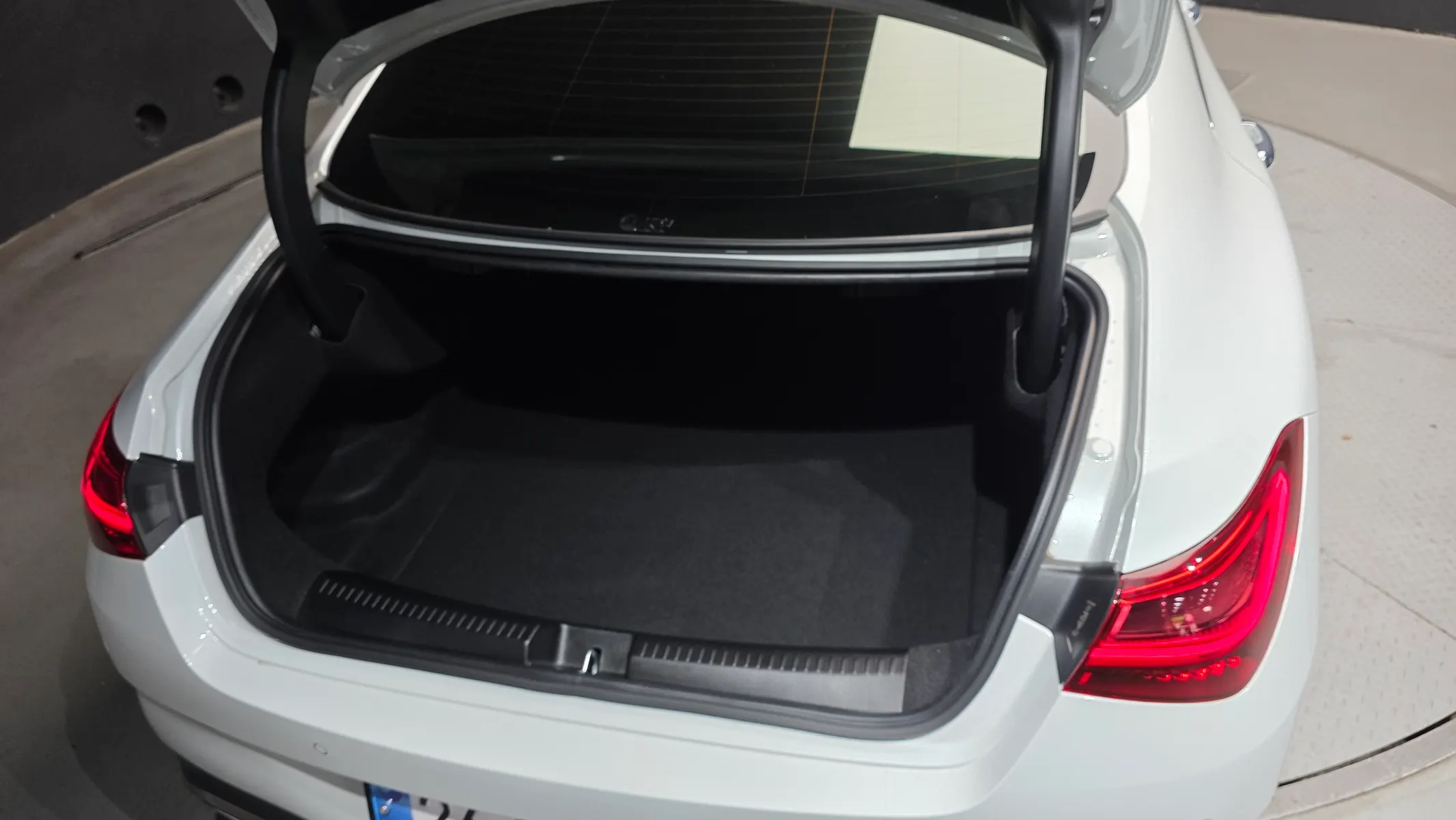 Mercedes-Benz CLA-Class C118 CLA250 4MATIC 2024 31/32
