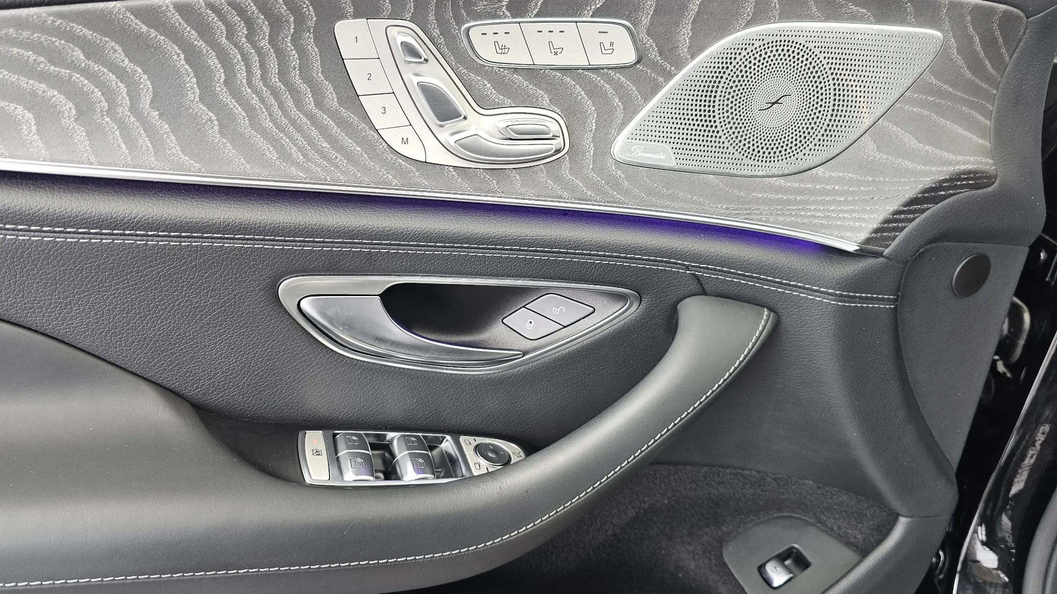Mercedes-Benz AMG GT 4 43 4MATIC+ 2022 36/37